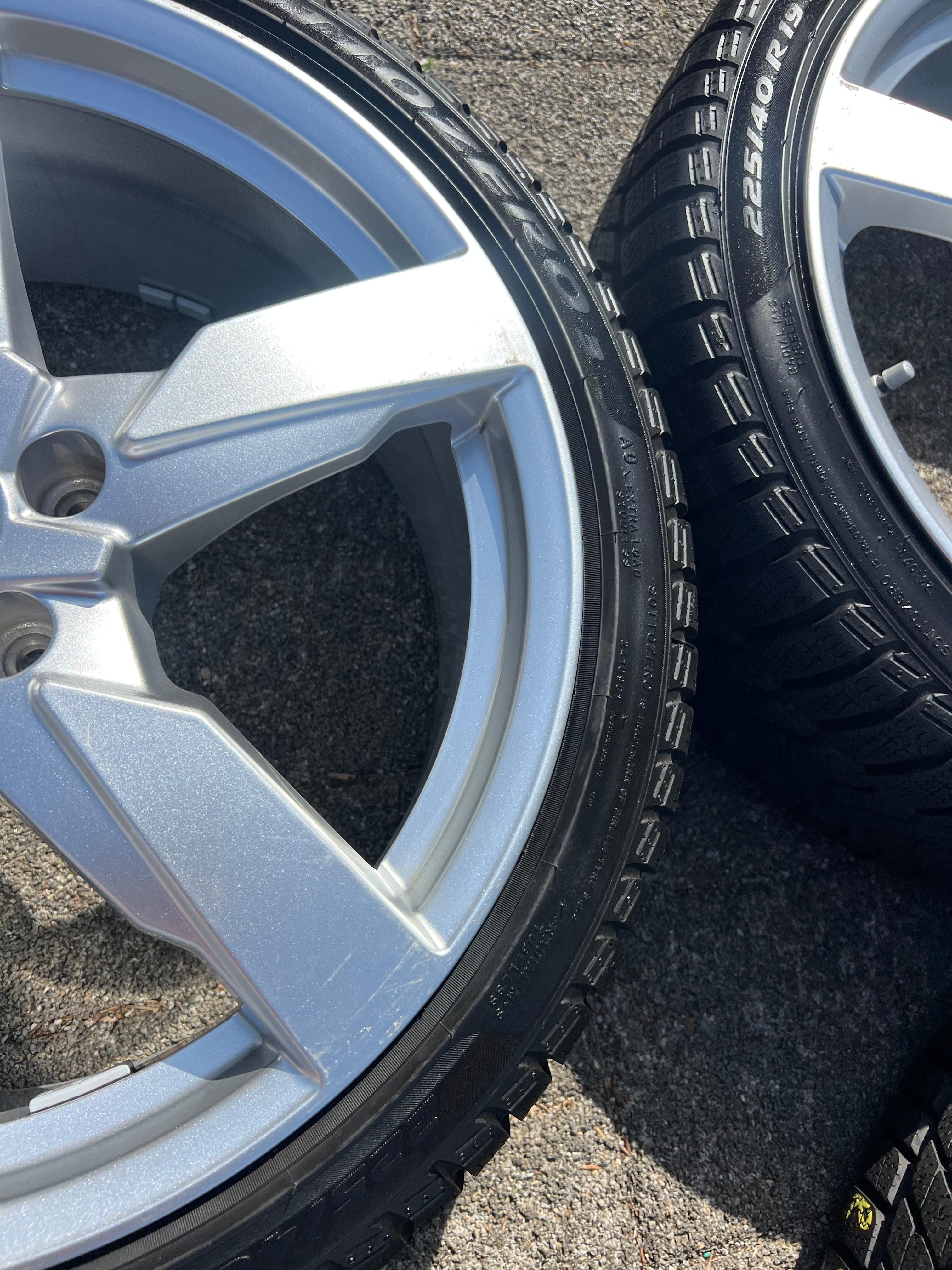 4 ruedas de invierno originales de aleación de 19" para AUDI TT TTS 8S 8S0601025AG 225/40R19 93V 2022, envío gratuito