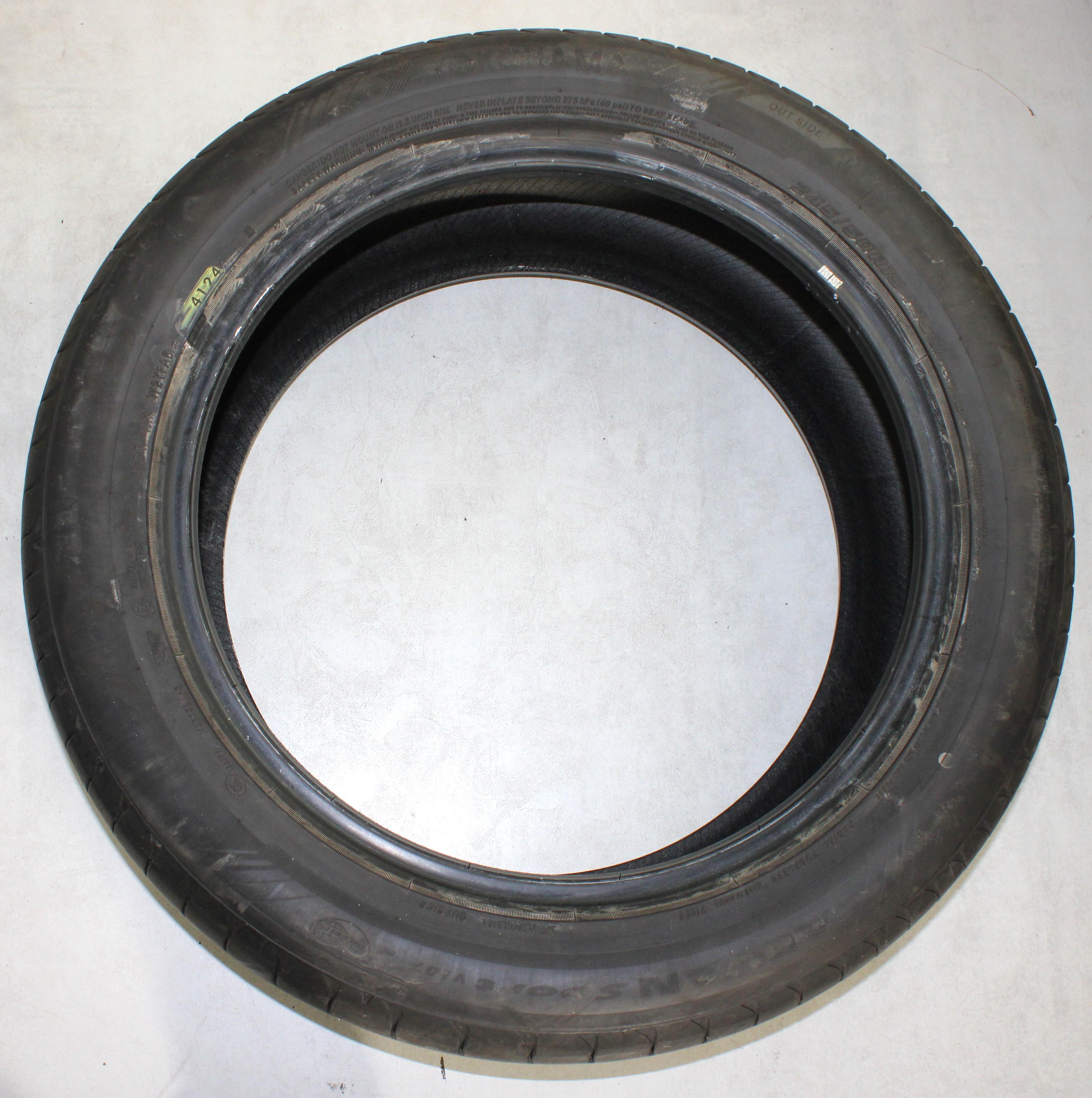 2 x 245/50R19 105W Sommerreifen Yokohama Advan Sport V107 * 5-5,5mm 2024 XL