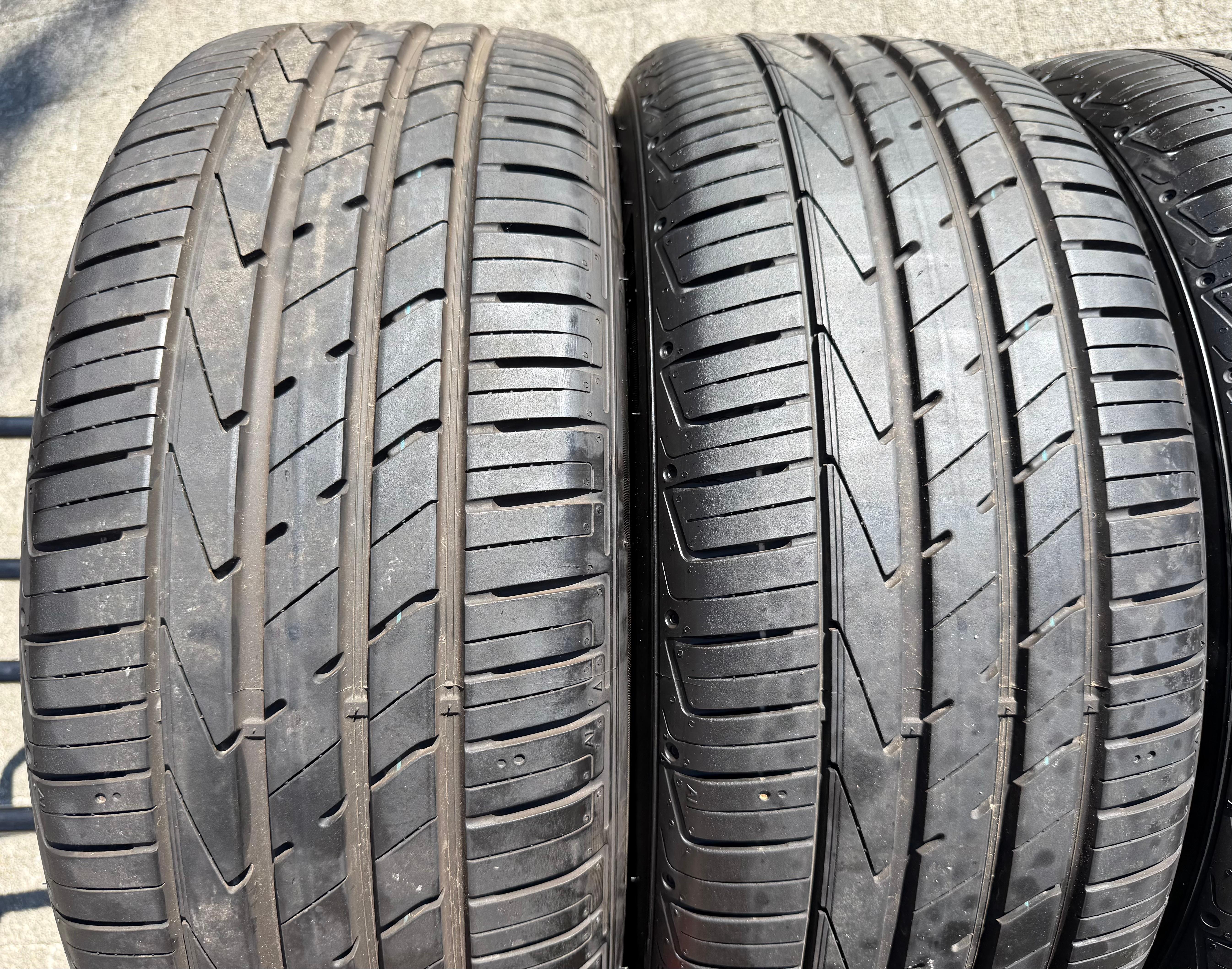4 Original 18" Alu Sommerräder Audi Q3 F3 83A 83A601025G 235/55R18 100V Hankook