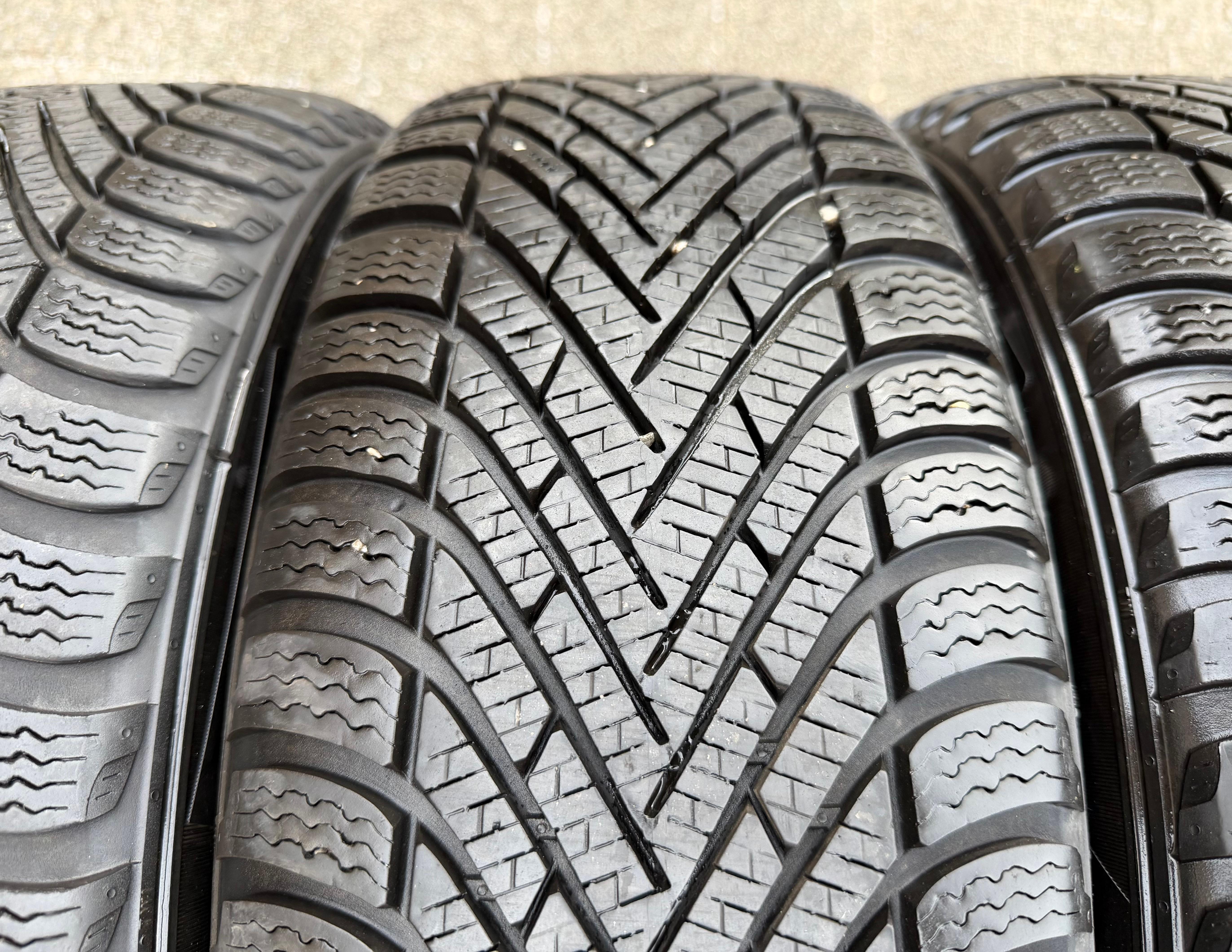 4 Winterräder VW Golf 7 Audi A3 8V Seat Leon 5F Skoda Octavia 5E 205/55R16 91H Pirelli