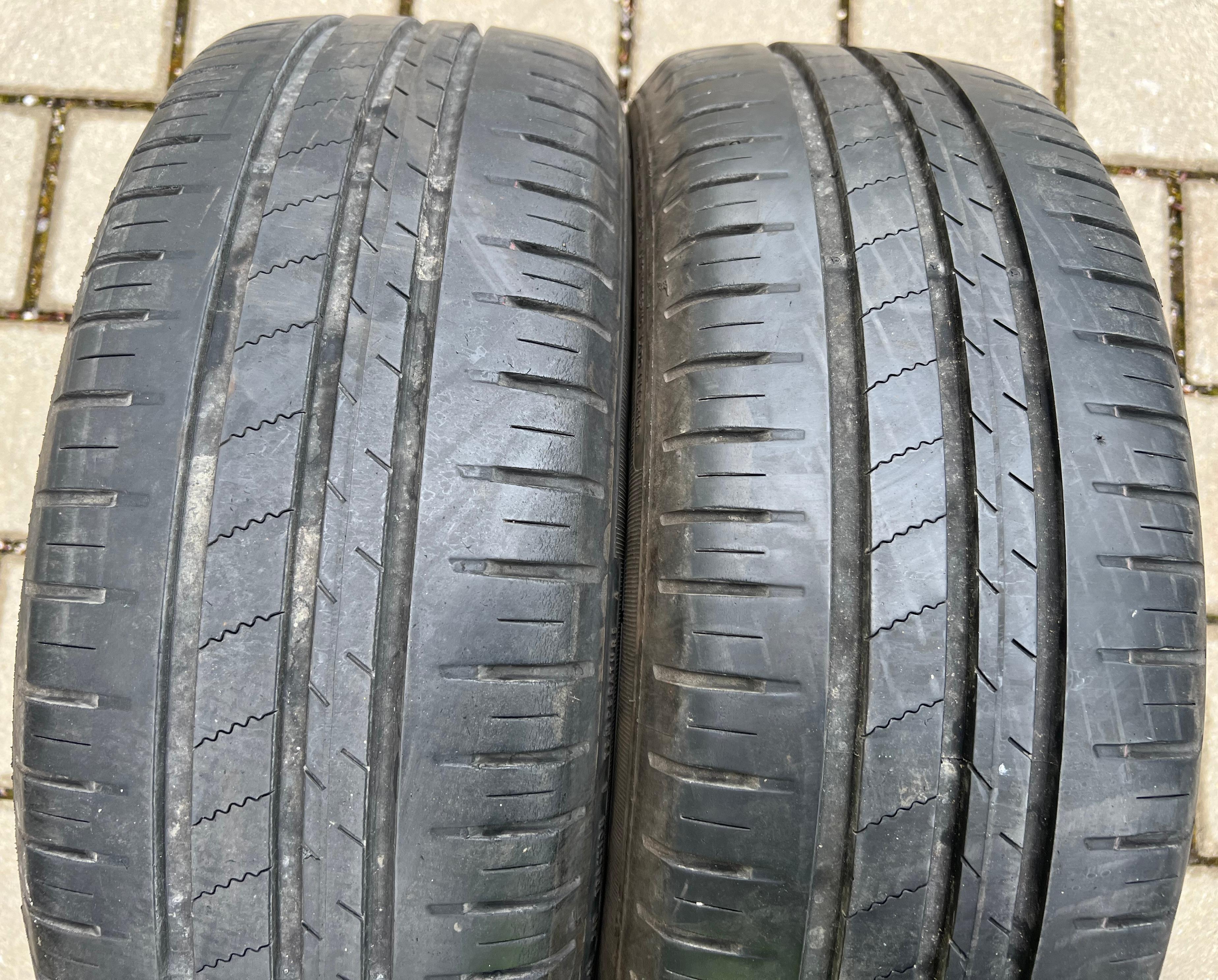 2 x 185/55R15 82H neumáticos de verano Goodyear Efficient Grip 5-5,5mm 2011
