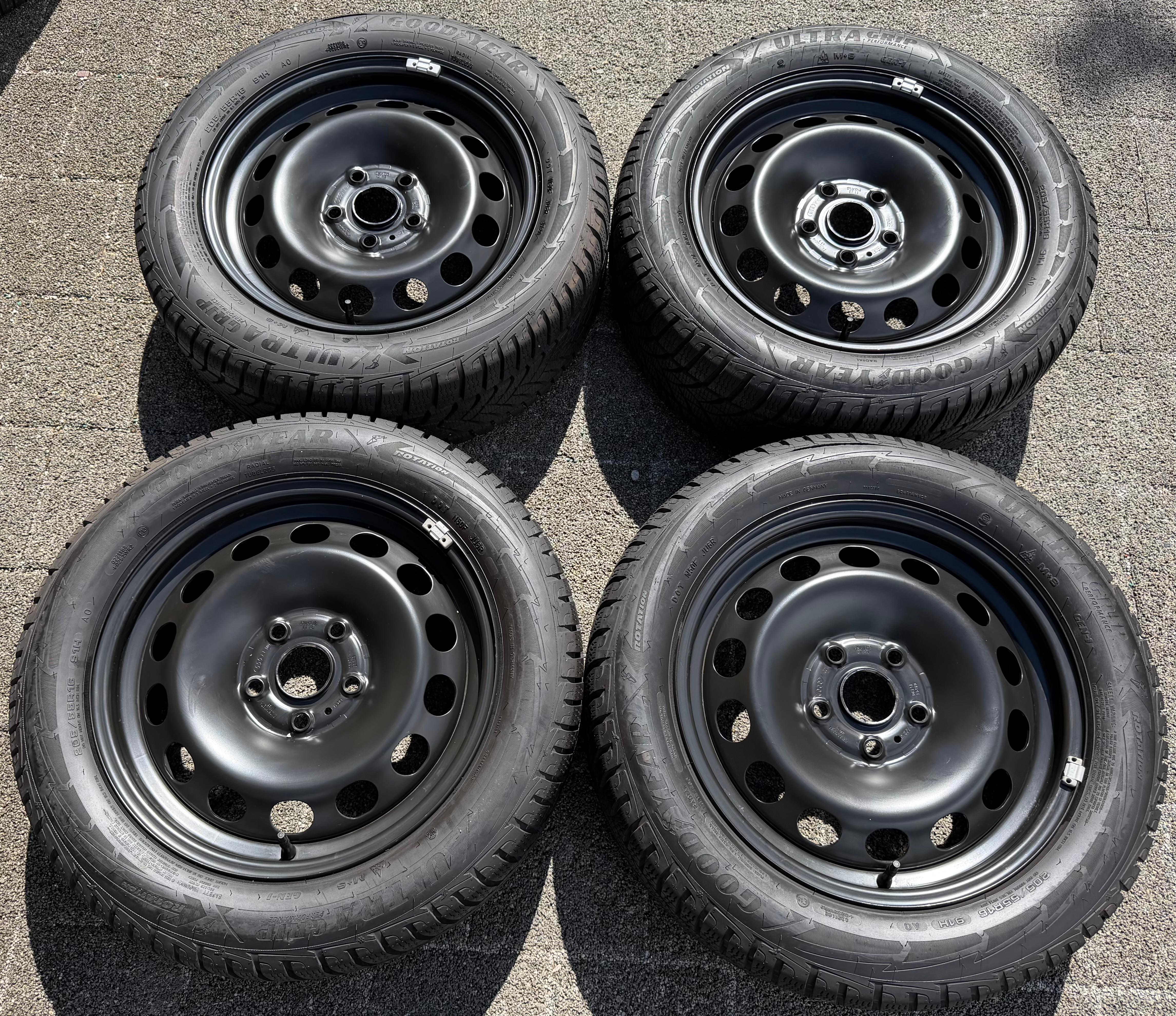 4 Winterräder Audi A3 8V Sportback Cabrio  205/55R16 91H Goodyear 8V0601027A 2020