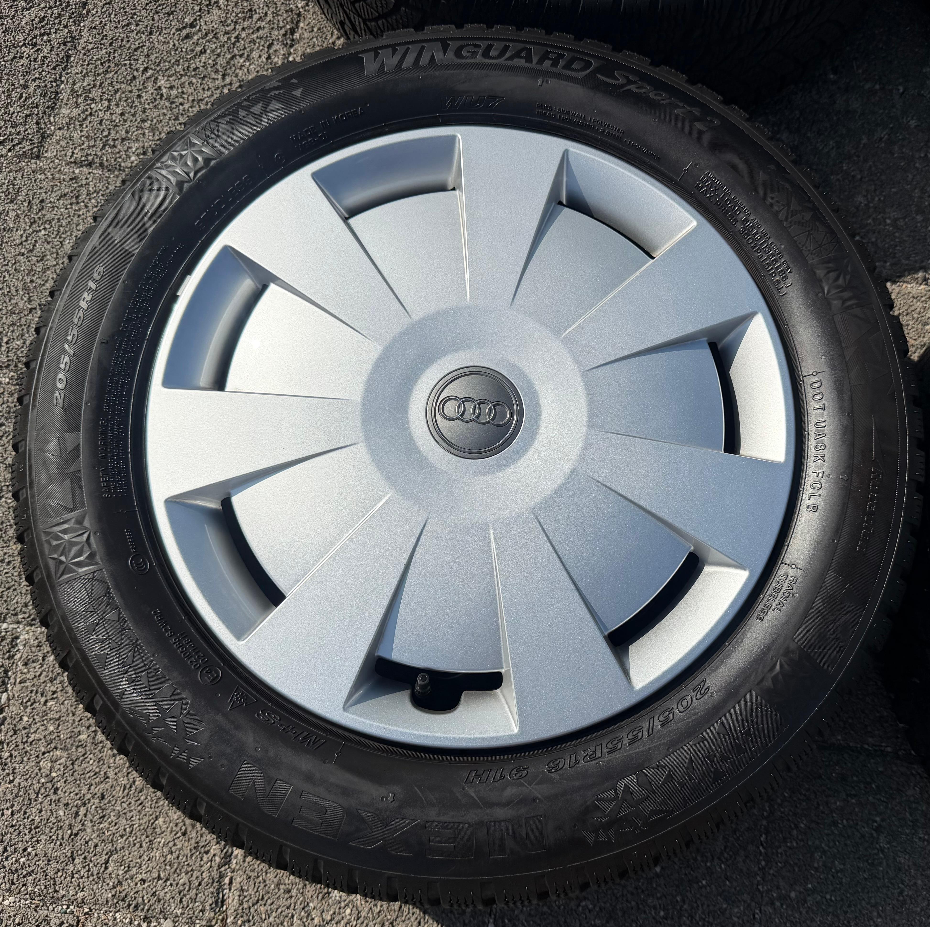 4 Original Stahlfelgen + Radkappen Audi A3 8V Cabrio Limousine Sportback 8V0601027A 6,5x16 ET43