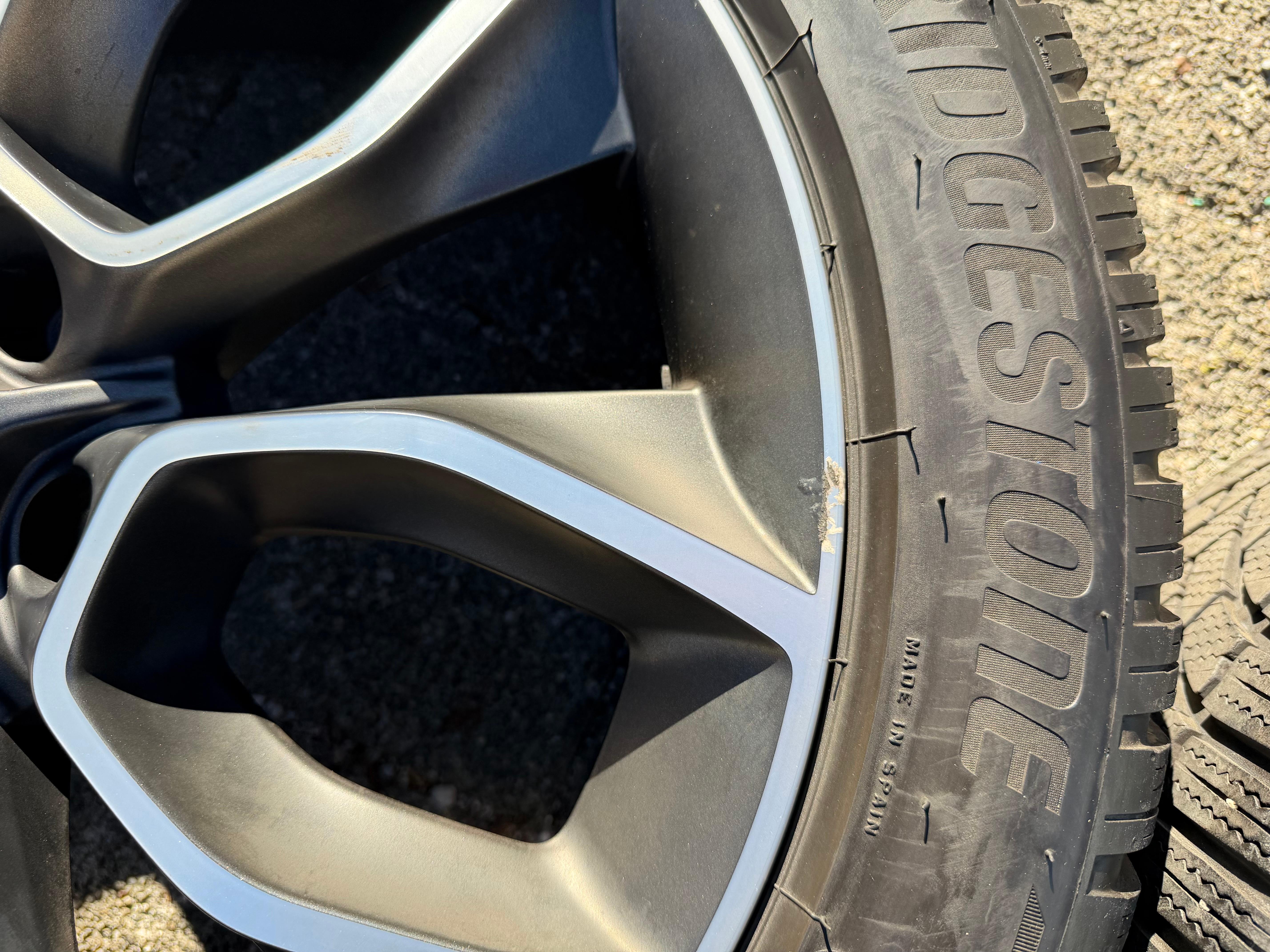 4 Original 19" Alu Winterräder Skoda Kodiaq NS7 235/50R19 103V 2022 Bridgestone