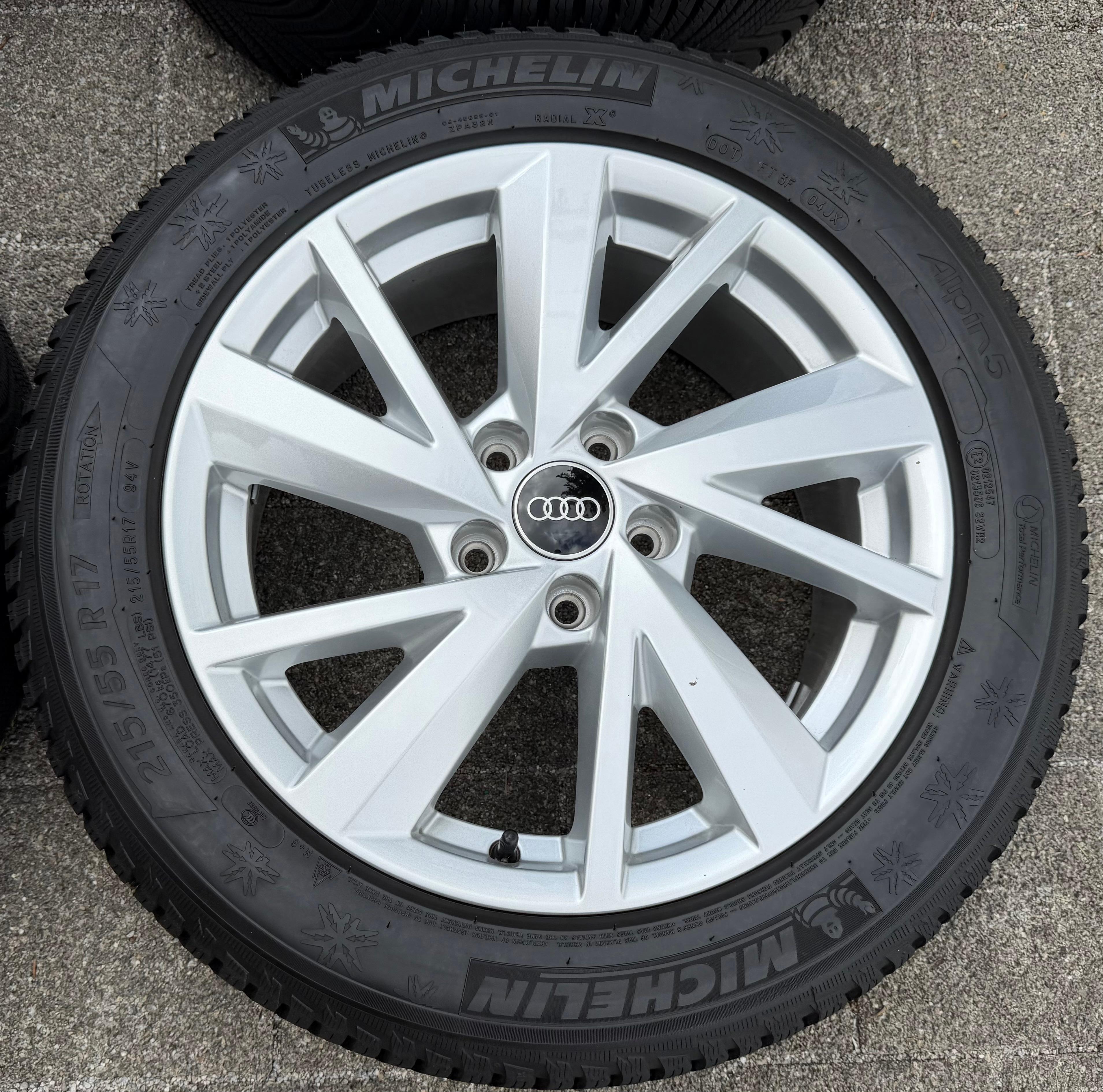 4 Original 17" Alu Winterräder Audi Q2 215/55R17 94V Michelin 8MM