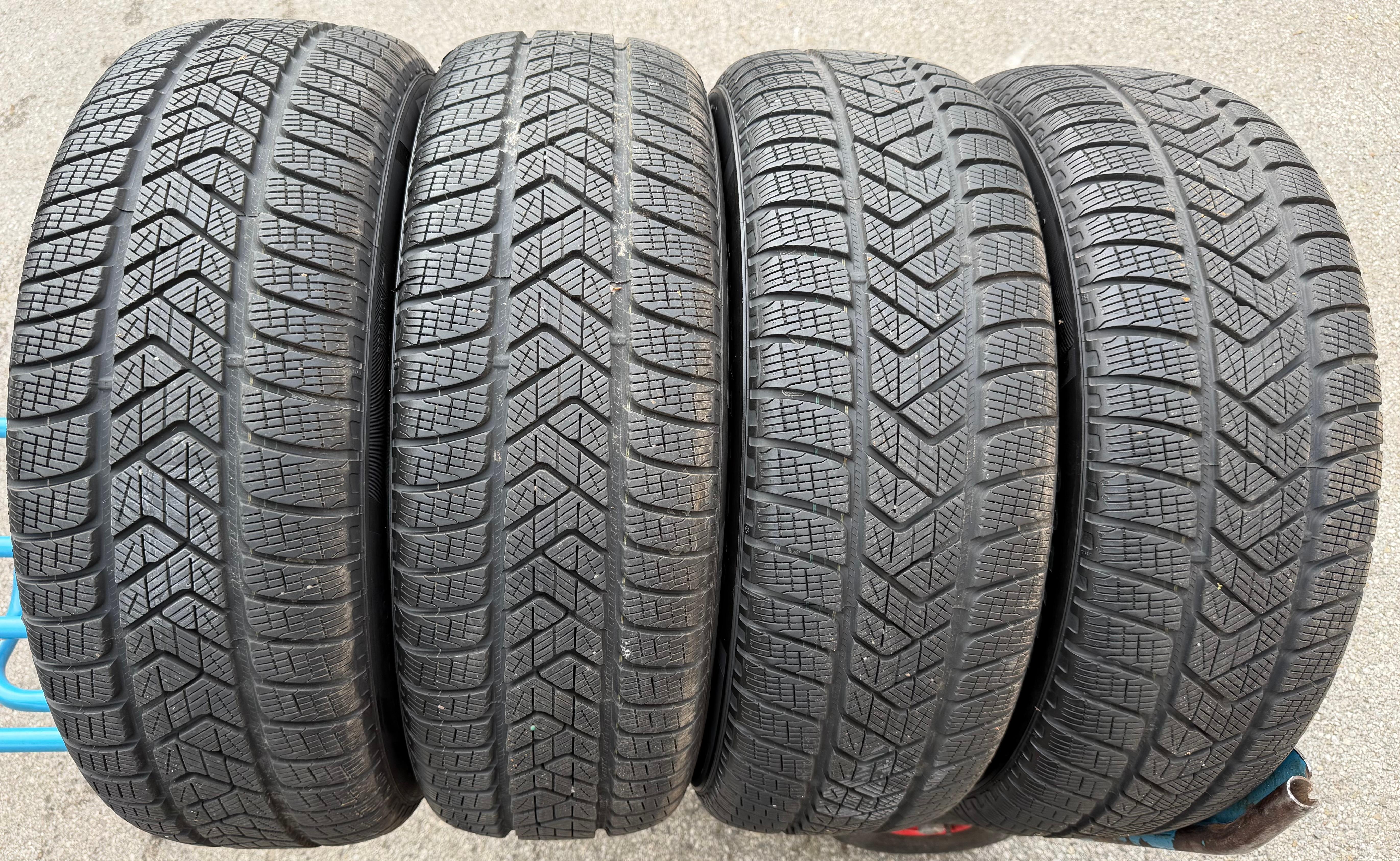 4 roues hiver en alliage d’origine 19" Audi Q5 SQ5 FY 80A601025K 235/55R19 101H Pirelli 2024