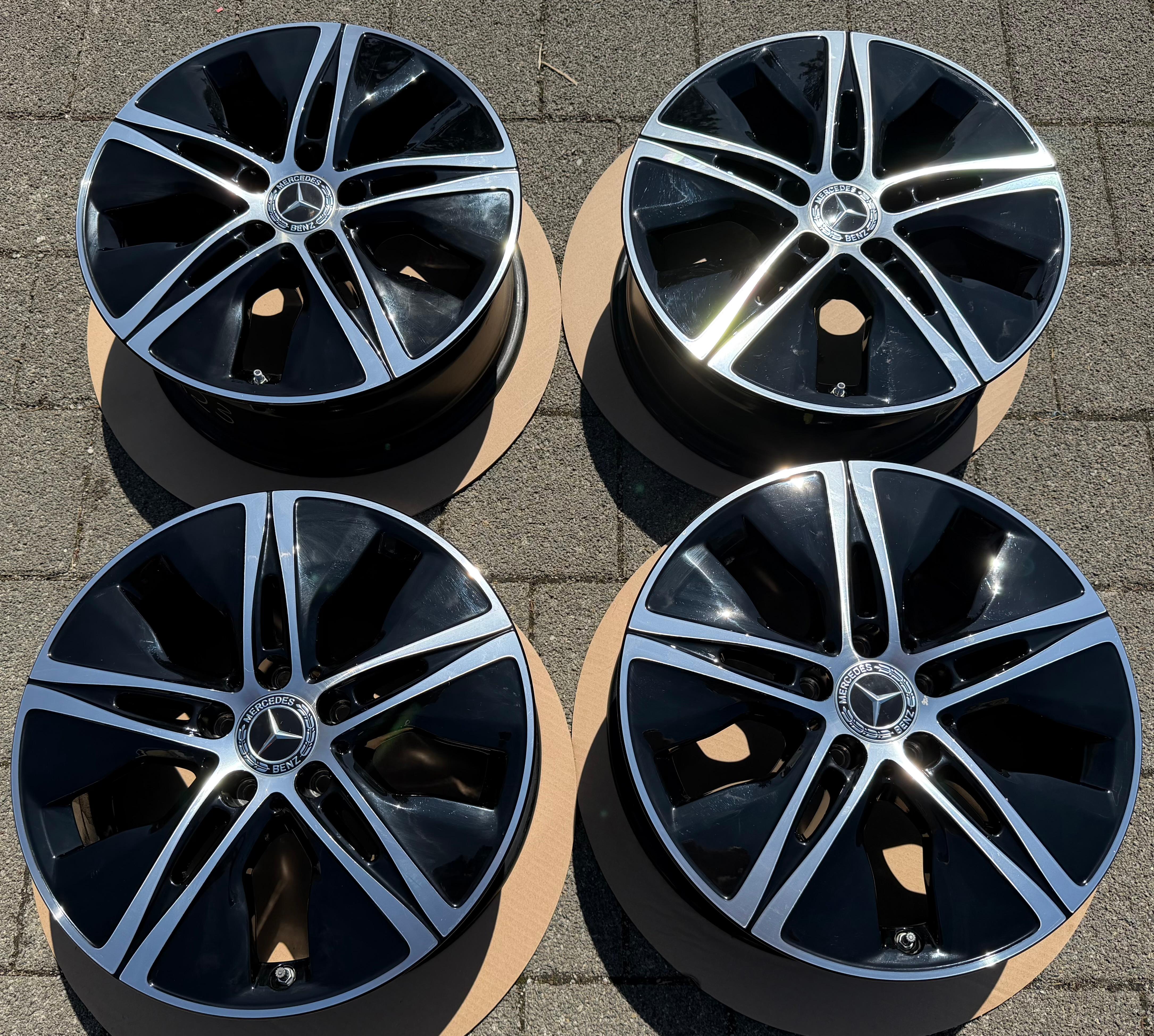 4 ORIGINELE 17-INCH ALUMINIUM VELGEN VOOR MERCEDES C-KLASSE W205 A2054019000 7x17 ET48,5