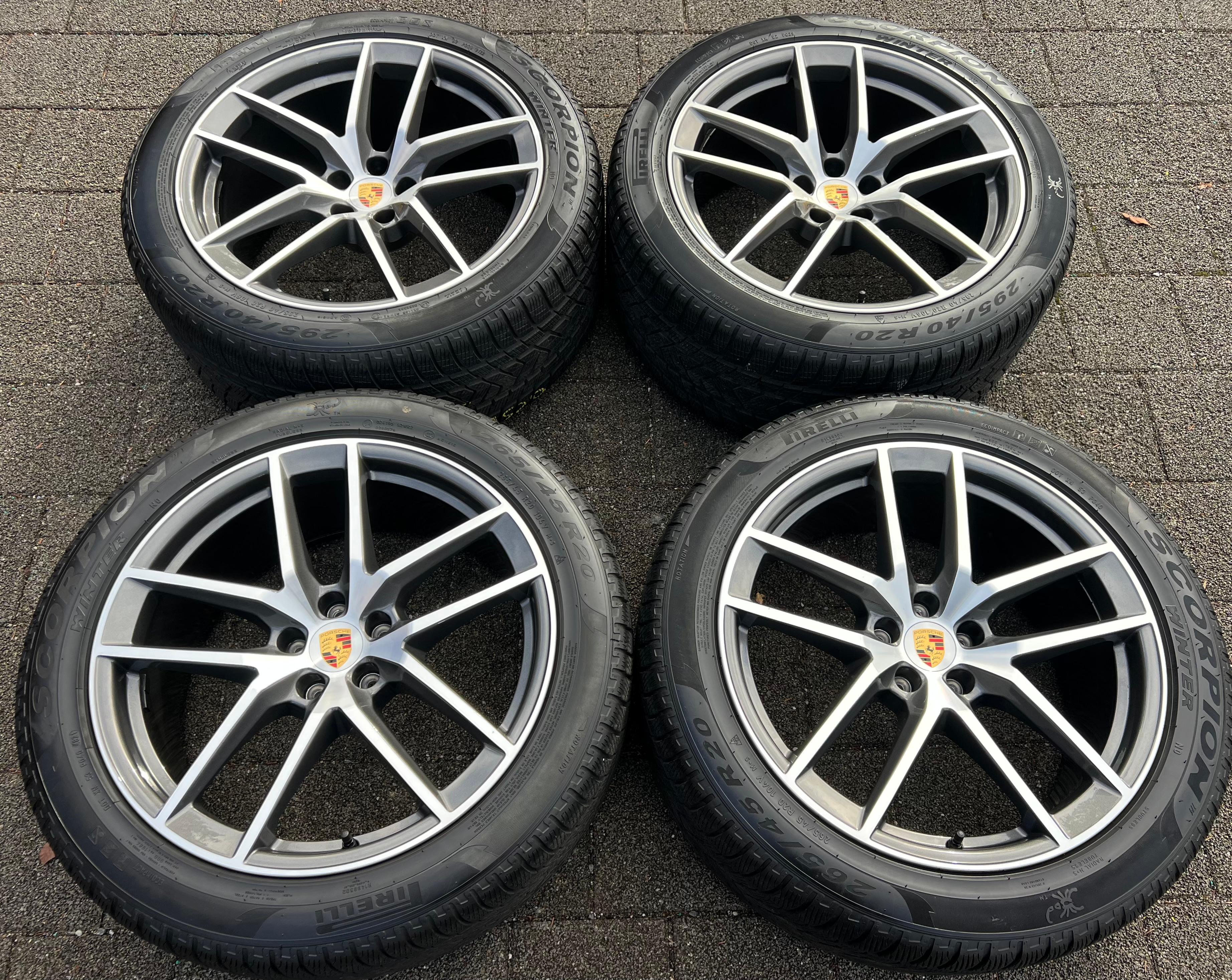 4 ORIGINELE 20" LICHTMETALEN WINTERWIELEN PORSCHE MACAN 265/45R20 104V 295/40R20 106V BANDENDRUKCONTROLESYSTEEM