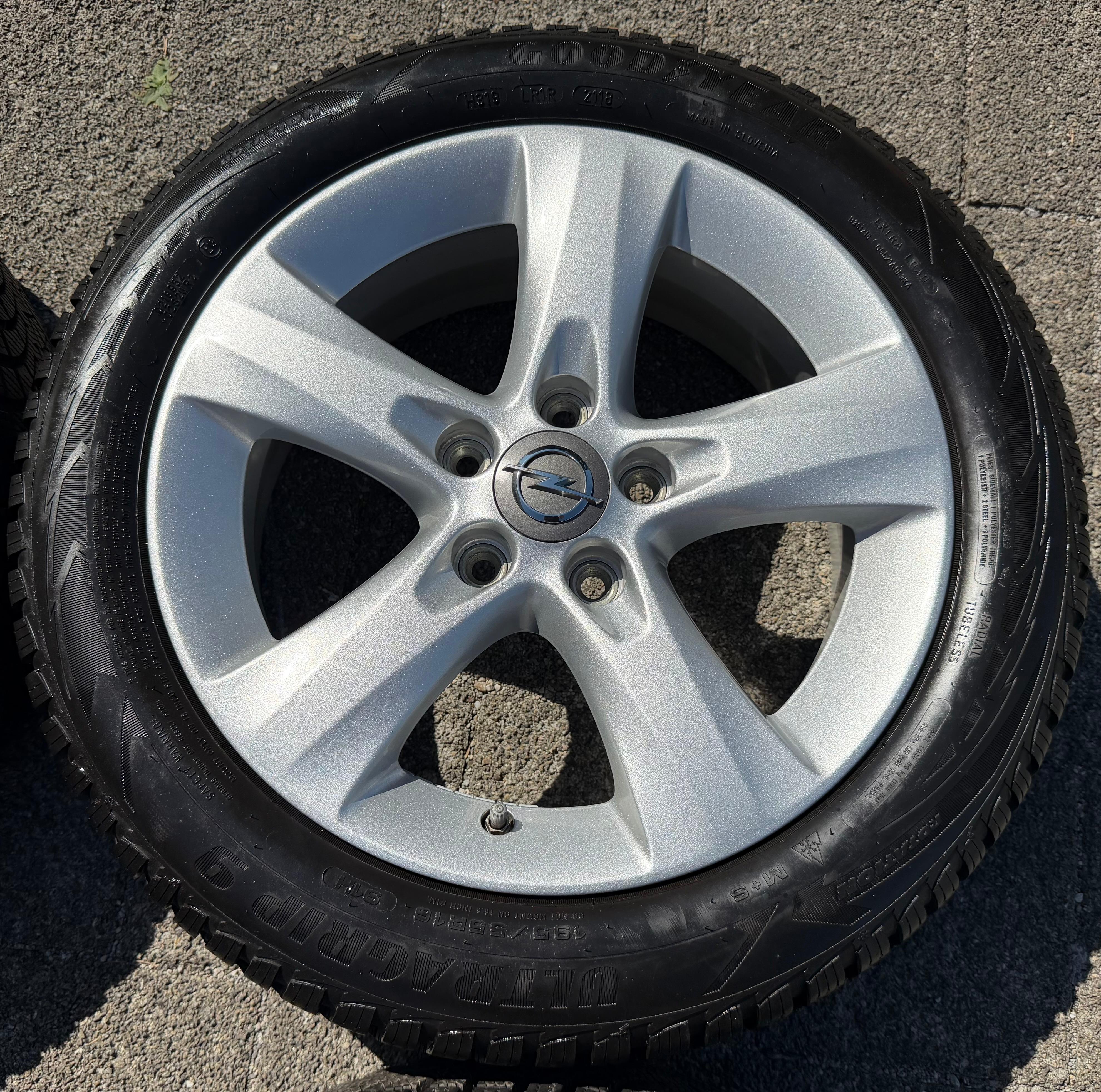 4 Original Alu Winterräder Opel Corsa D Corsa E 195/55R16 91H 13336770 5x110 Goodyear