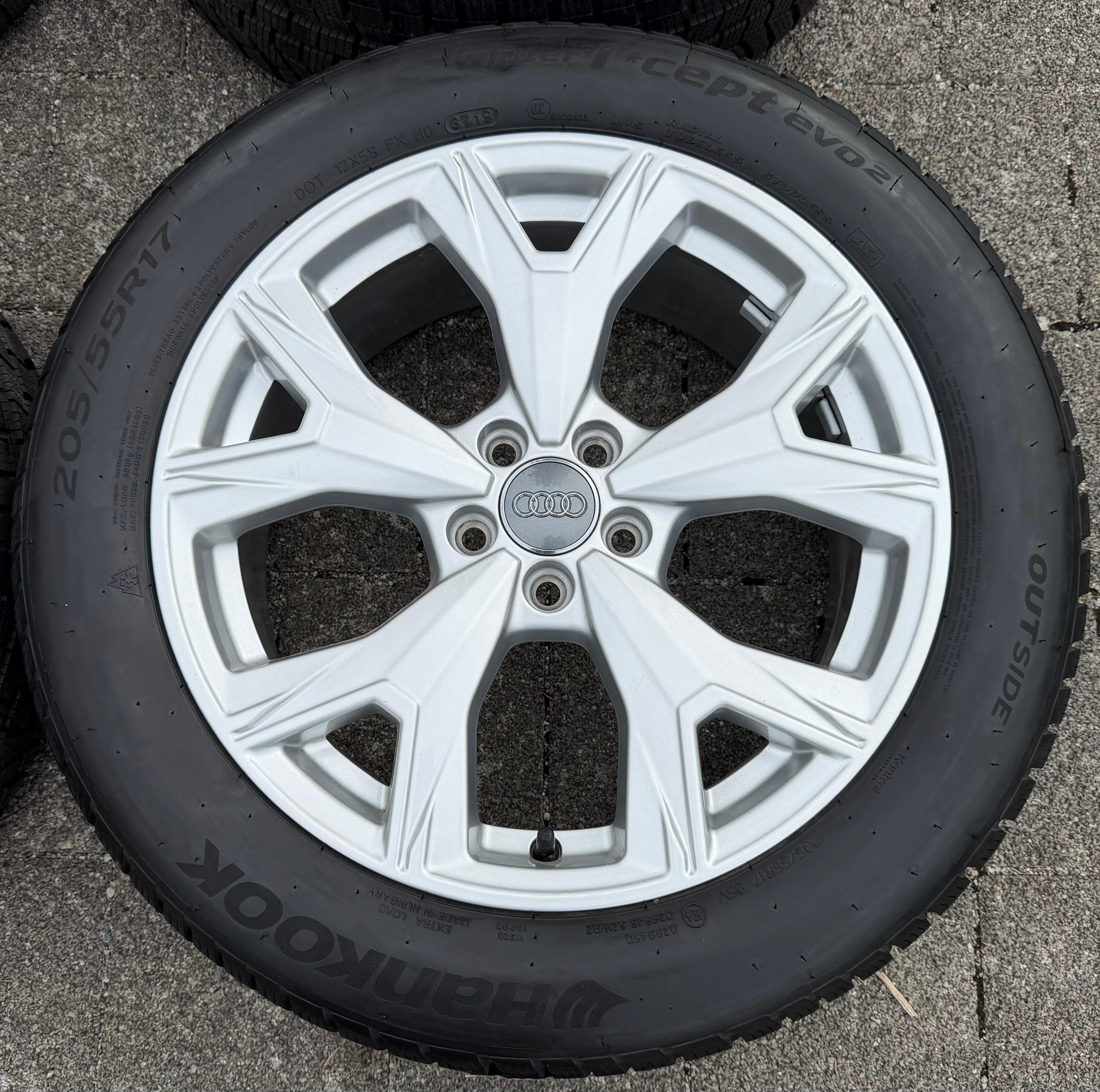 4 Original 17" Alu Winterräder Audi A1 CITY Carver GBH 82A601025S 205/55R17 95V Hankook