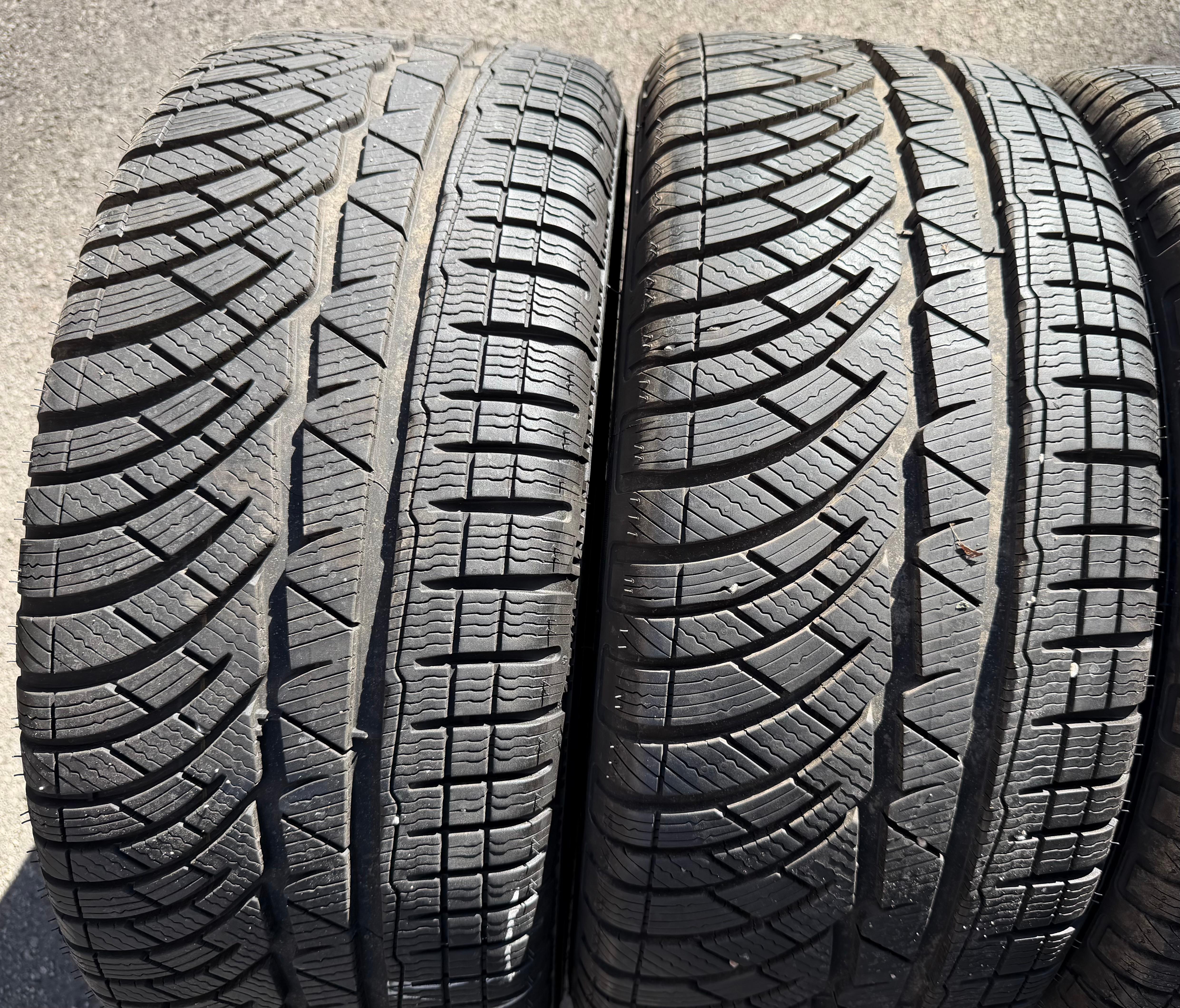4 ruedas de invierno de aleación originales de 18" para Audi A4 Allroad 8W B9 8W9601025L 245/45R18 100V Michelin