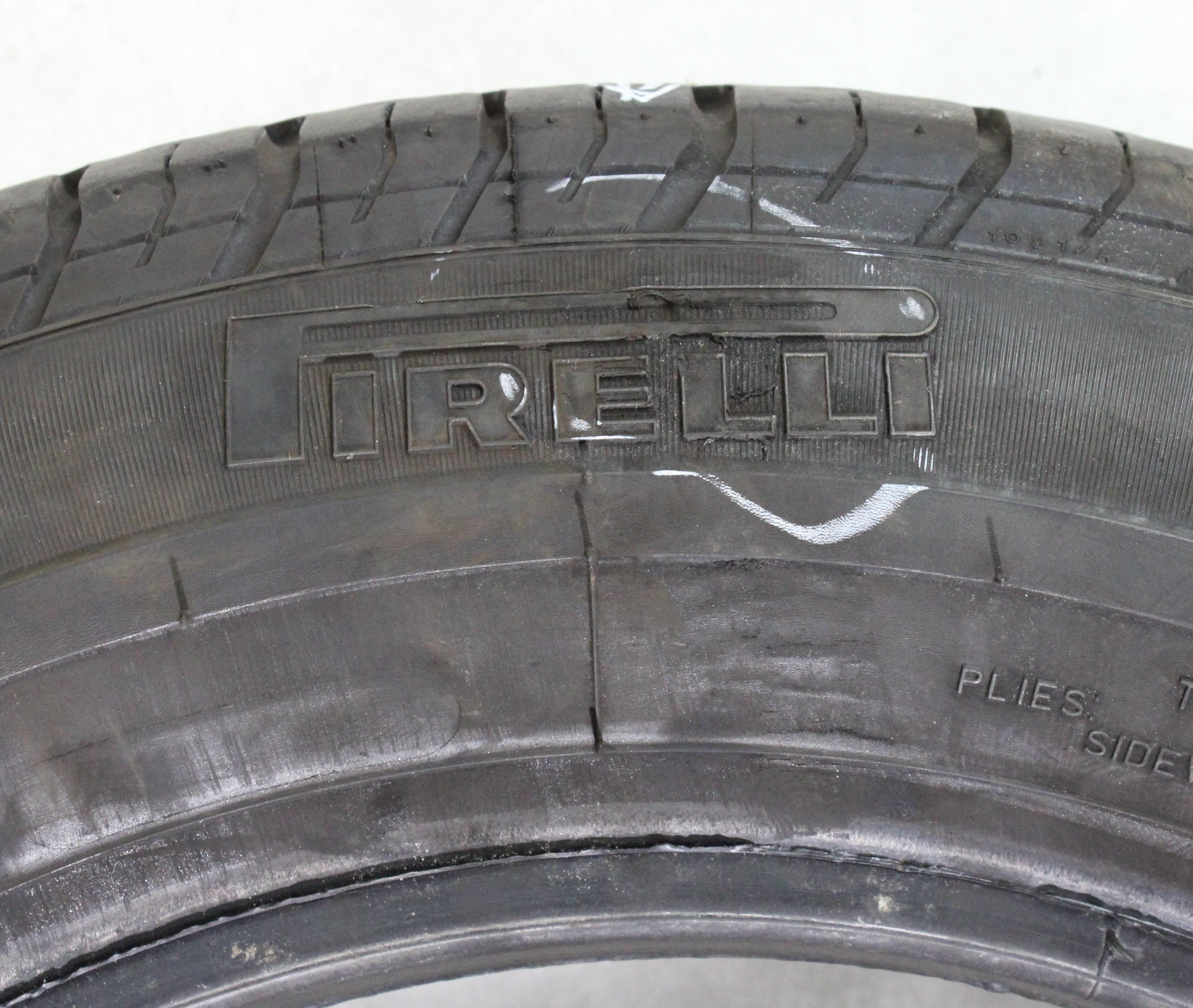 2 x 195/65R15 91W Sommerreifen Pirelli P6000 N2 in der Mitte 6mm und auf den Schultern 5mm. 2015
