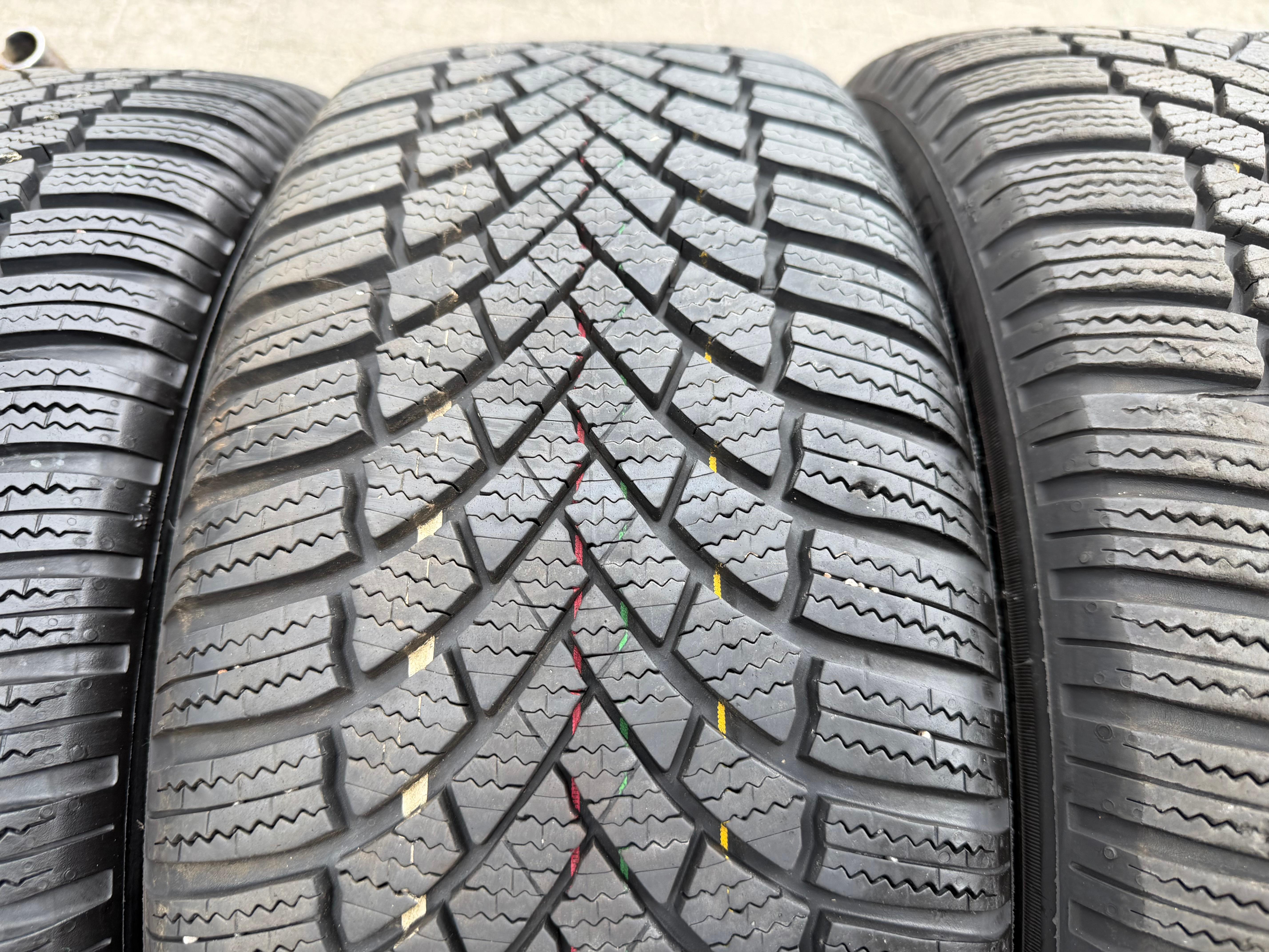 4 Original 17" Alu Winterräder Audi A3 S3 8Y 8Y0601025L 205/50R17 93H Bridgestone 2022
