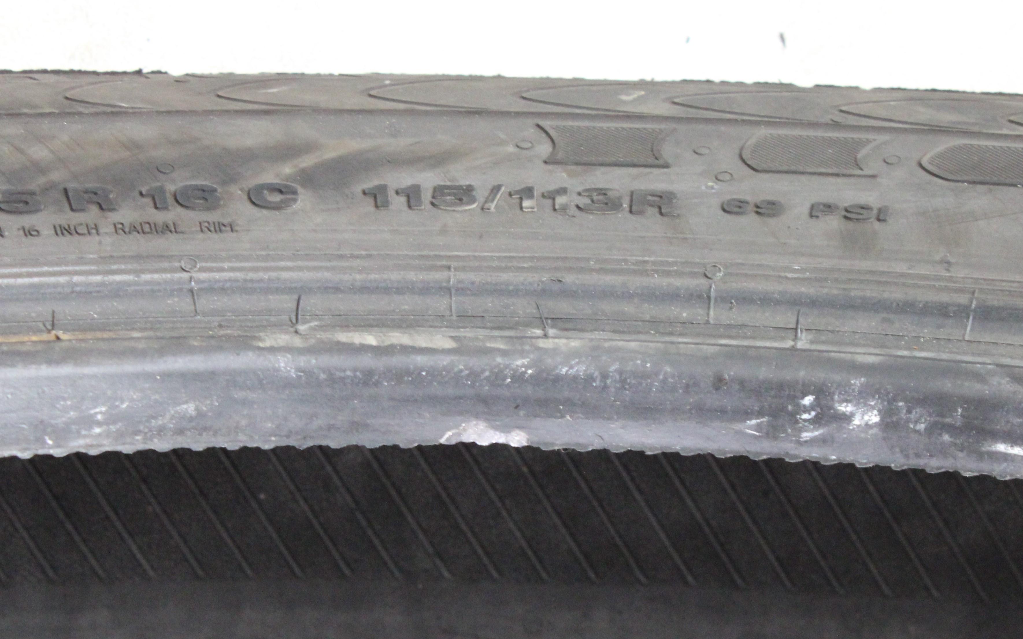 4 neumáticos de verano Continental Vanco 2, 235/65R16C, 115/113R, 7-7,5 mm, 2013