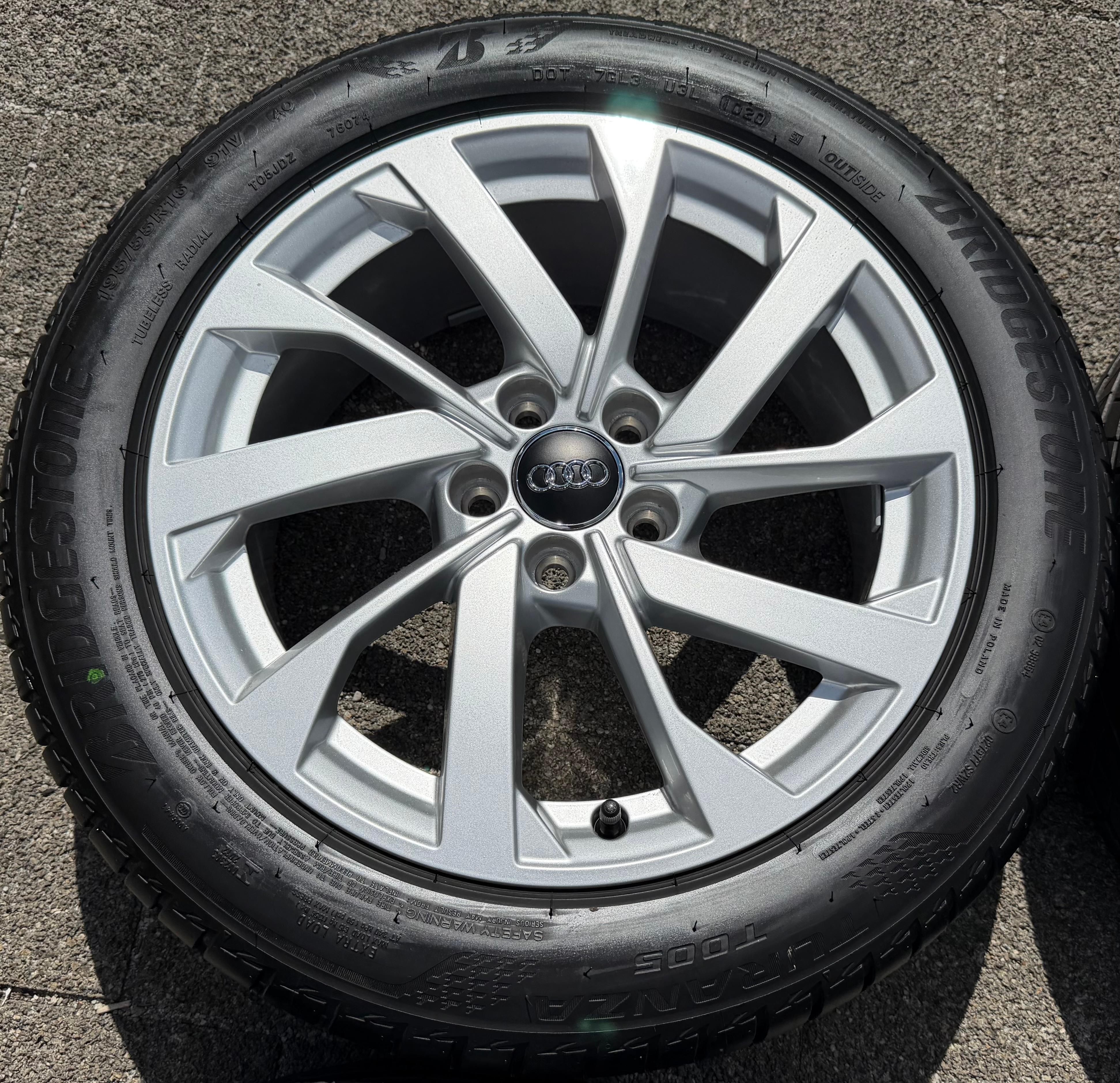 4 ruote estive originali in lega Audi A1 GB 82A601025B 195/55R16 91V Bridgestone