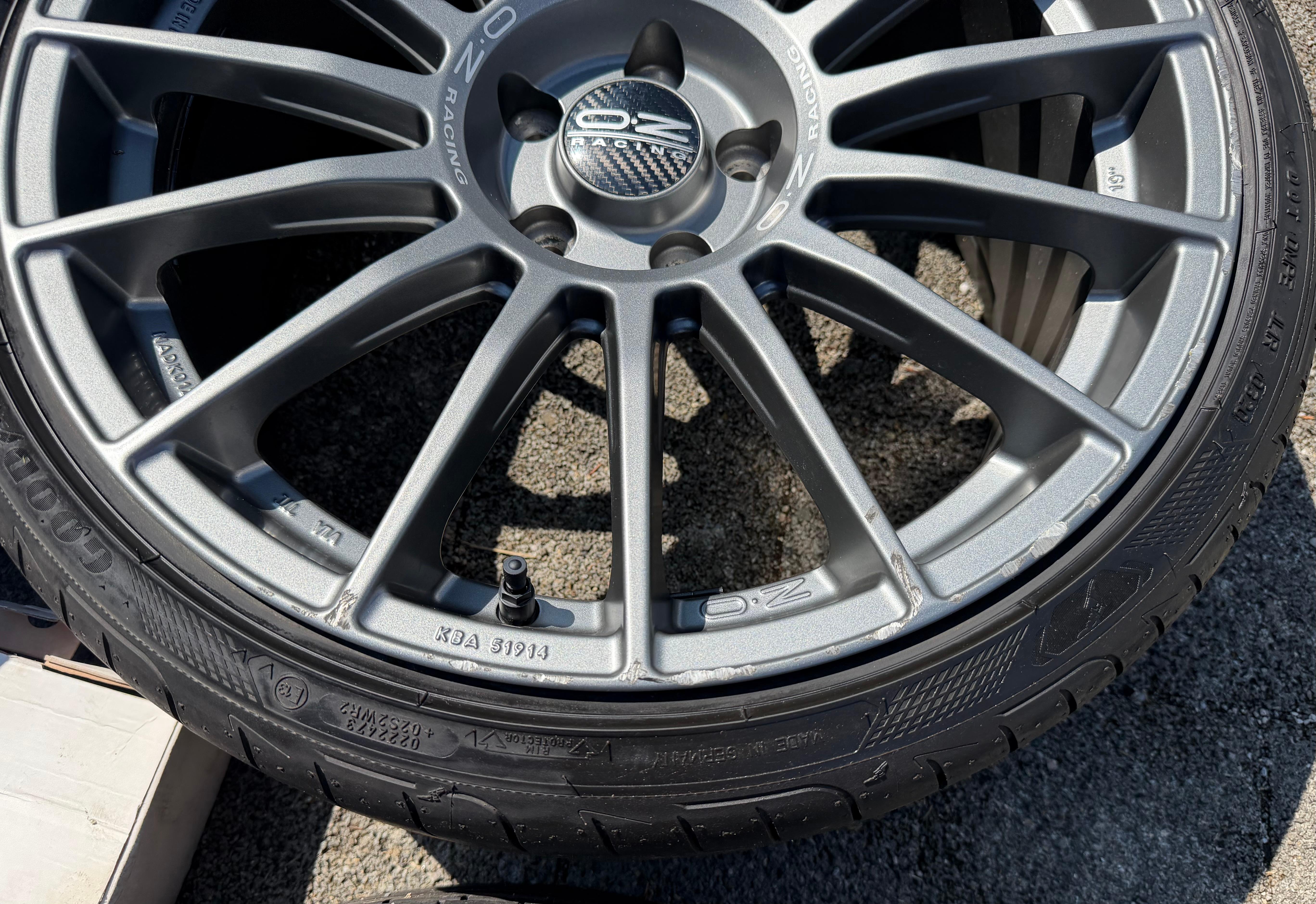 Cerchi estivi in alluminio da 4 OZ e 19" per Mercedes Classe C, CLK, CLC, SLK AMG con pneumatici Goodyear