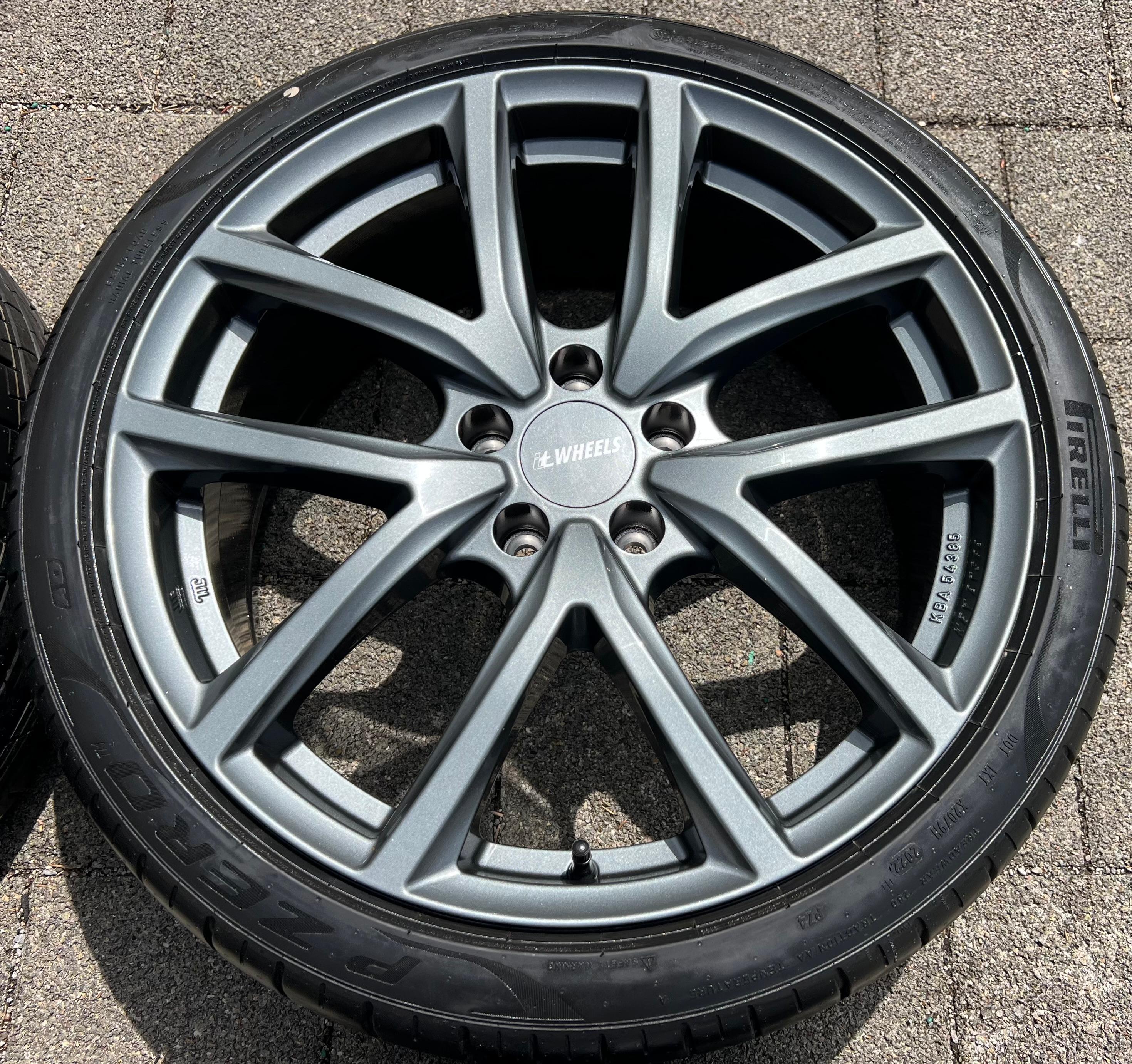 4 ruote estive da 19" ALU per Audi Q2, Q3, TT, Seat Ateca, Skoda Karoq, Octavia e VW T-Roc - Nuove