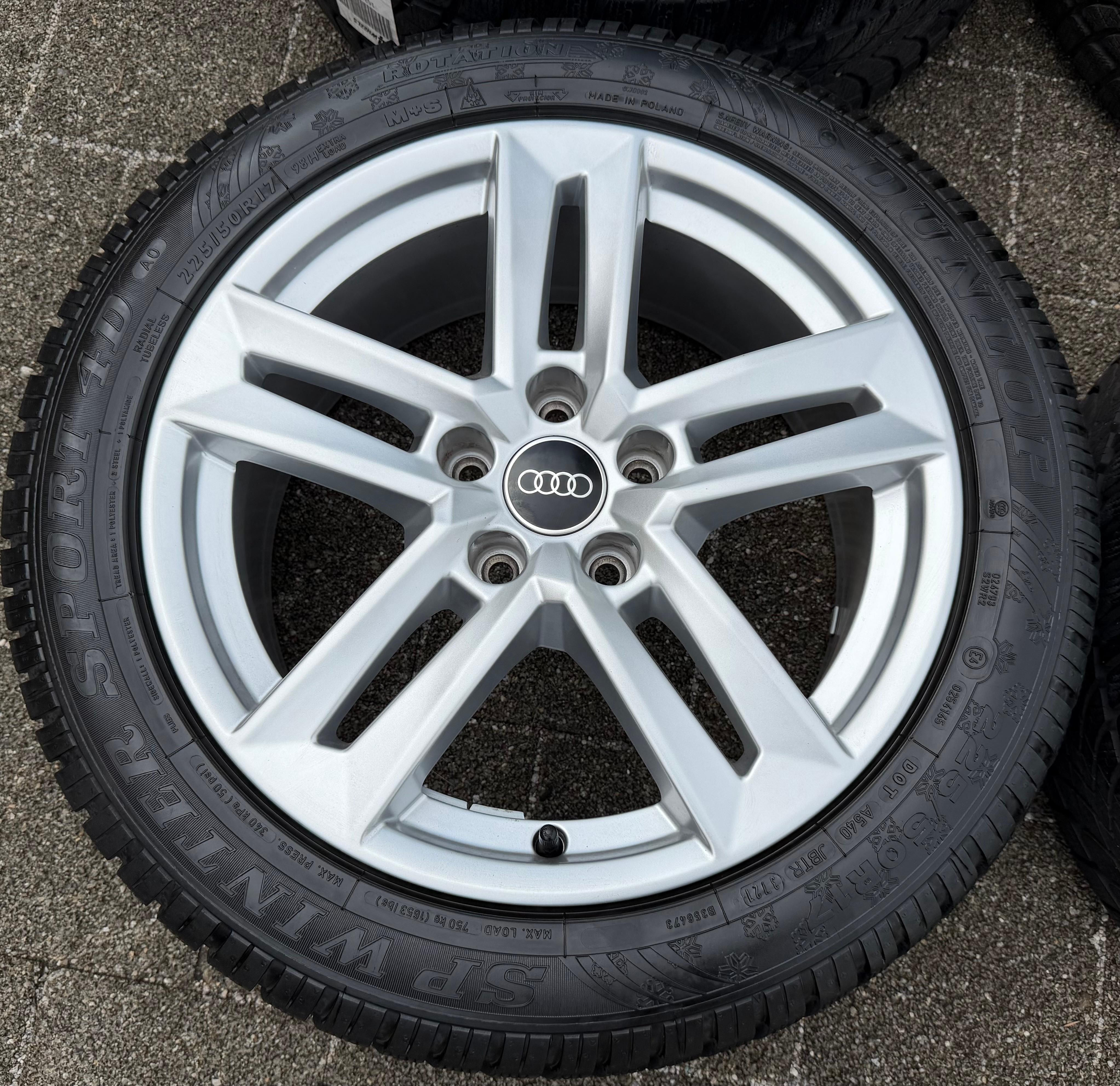 4 Original 17" Alu Winterräder Audi A4 B9 8W 8W0601025P 225/50R17 98H Dunlop