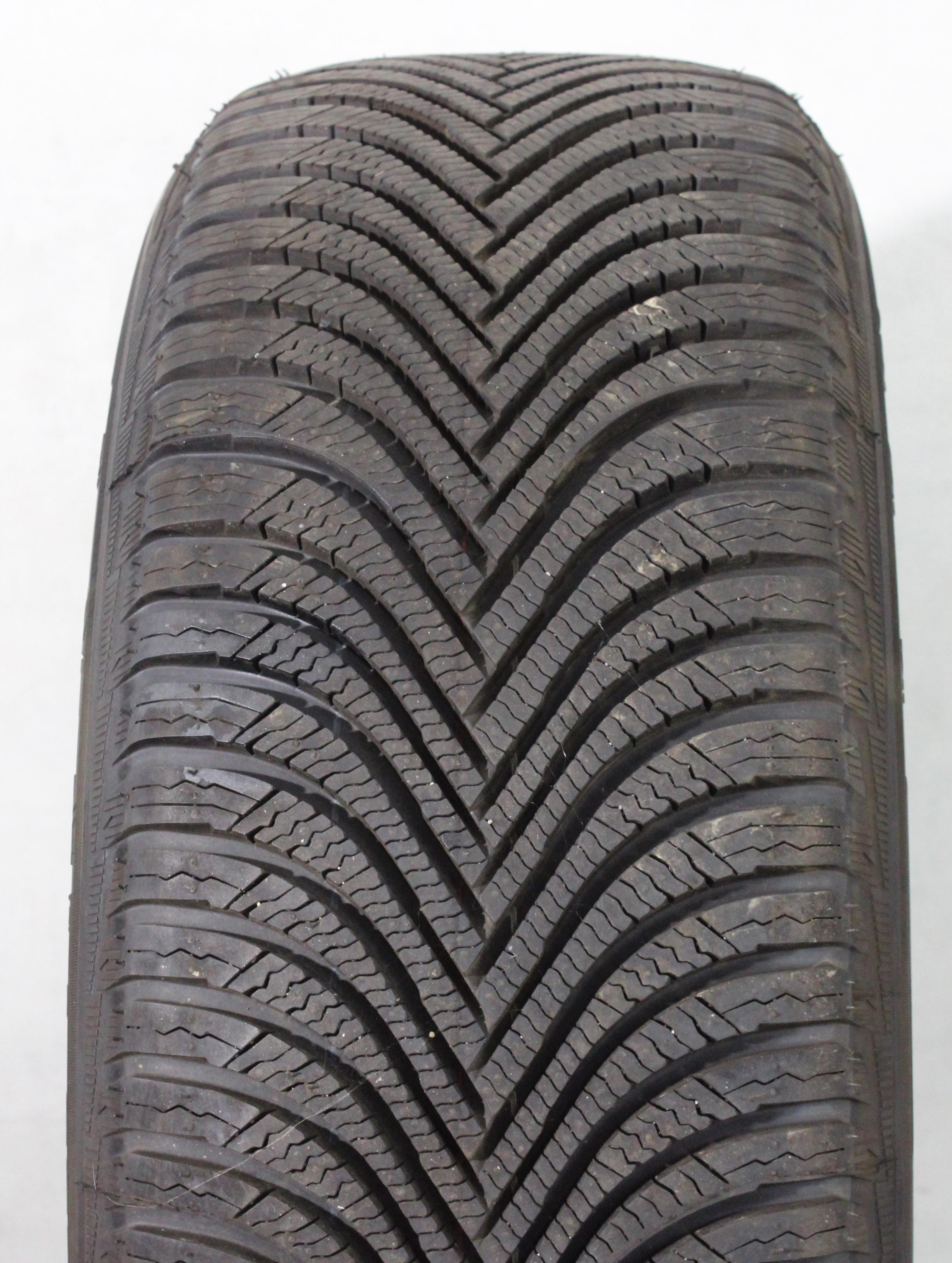 1 x 215/55R17 94V pneu hiver Michelin Alpin 5 AO 8mm 2023