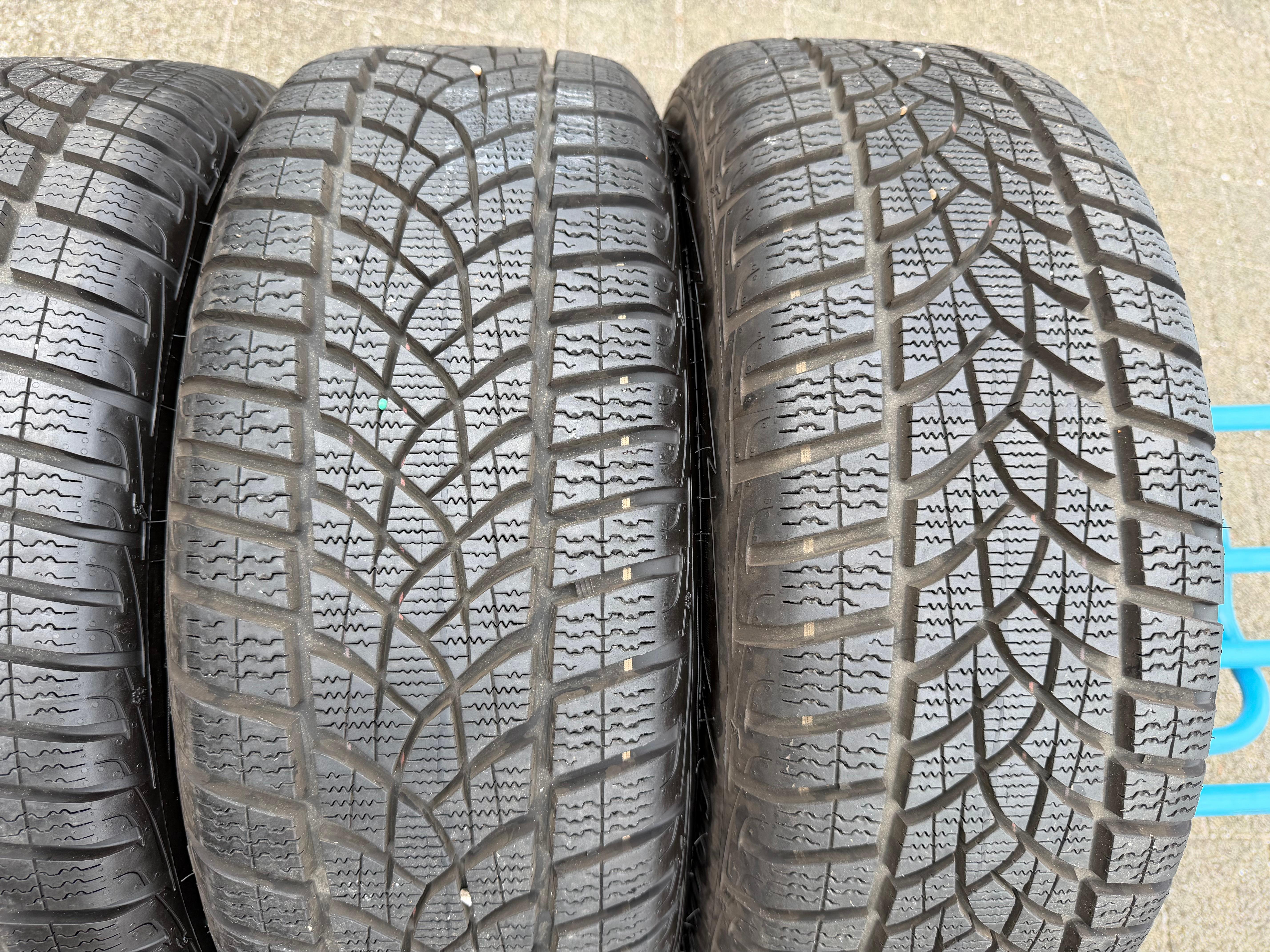 4 Original Alu Winterräder Audi A3 8Y 8Y0071496 205/55R16 91H Goodyear