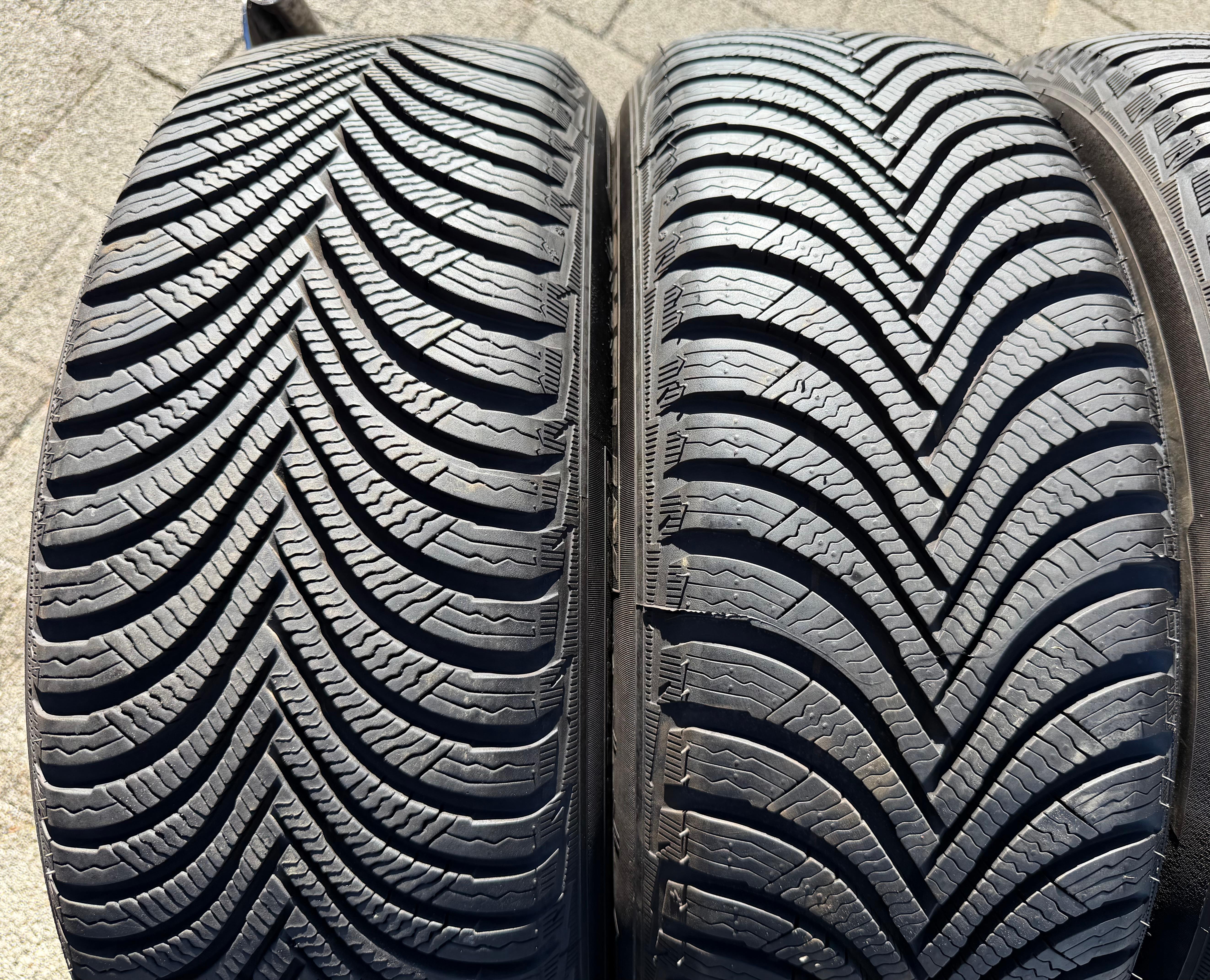 4 Original Alu Winterräder Audi A1 GB GBH 82A601025C 205/60R16 92H 2024 Michelin