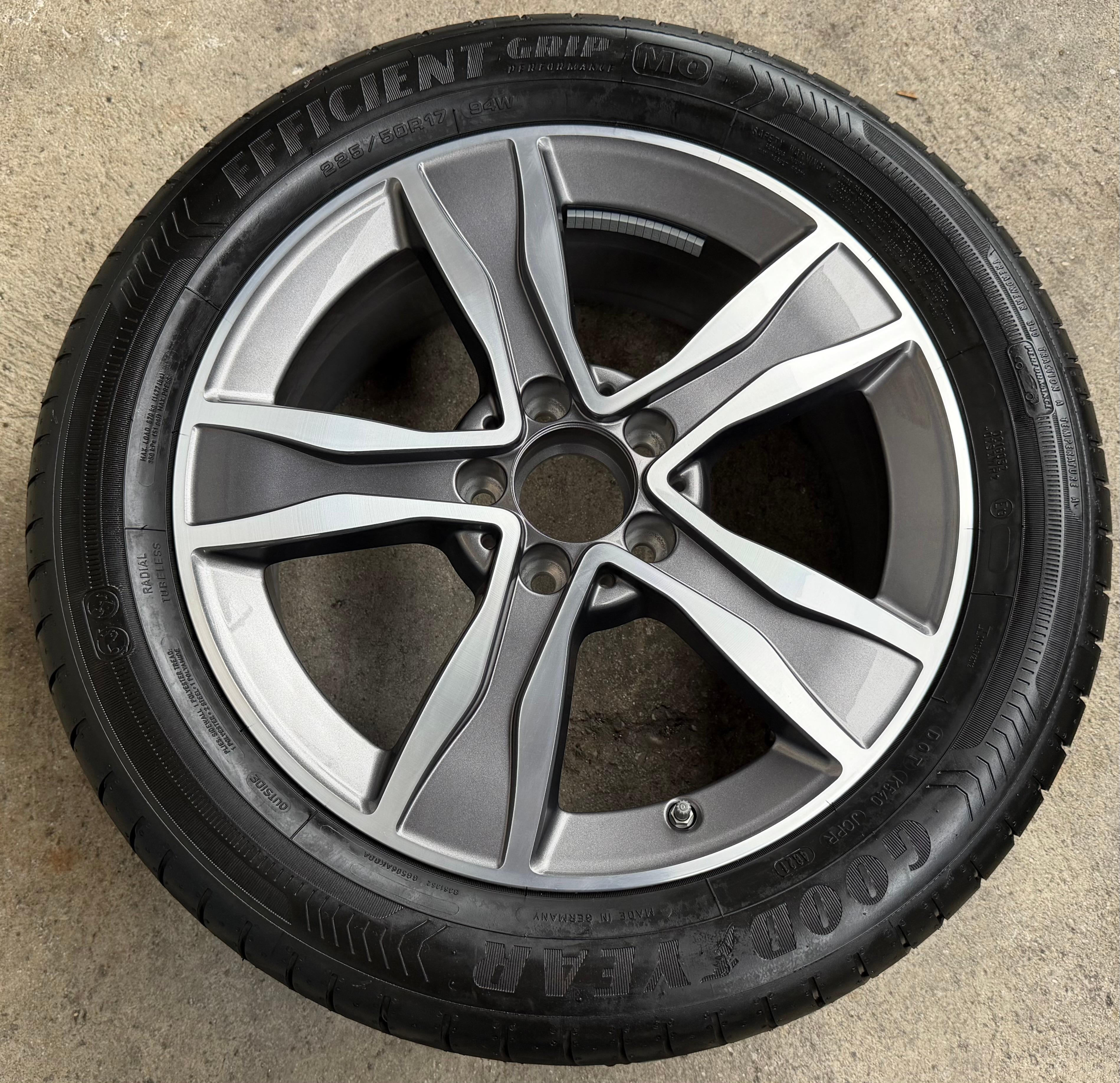 1 X Original 17" Alufelge Mercedes C-Klasse W205 205 A2054010800 7x17 ET48,5 RDK