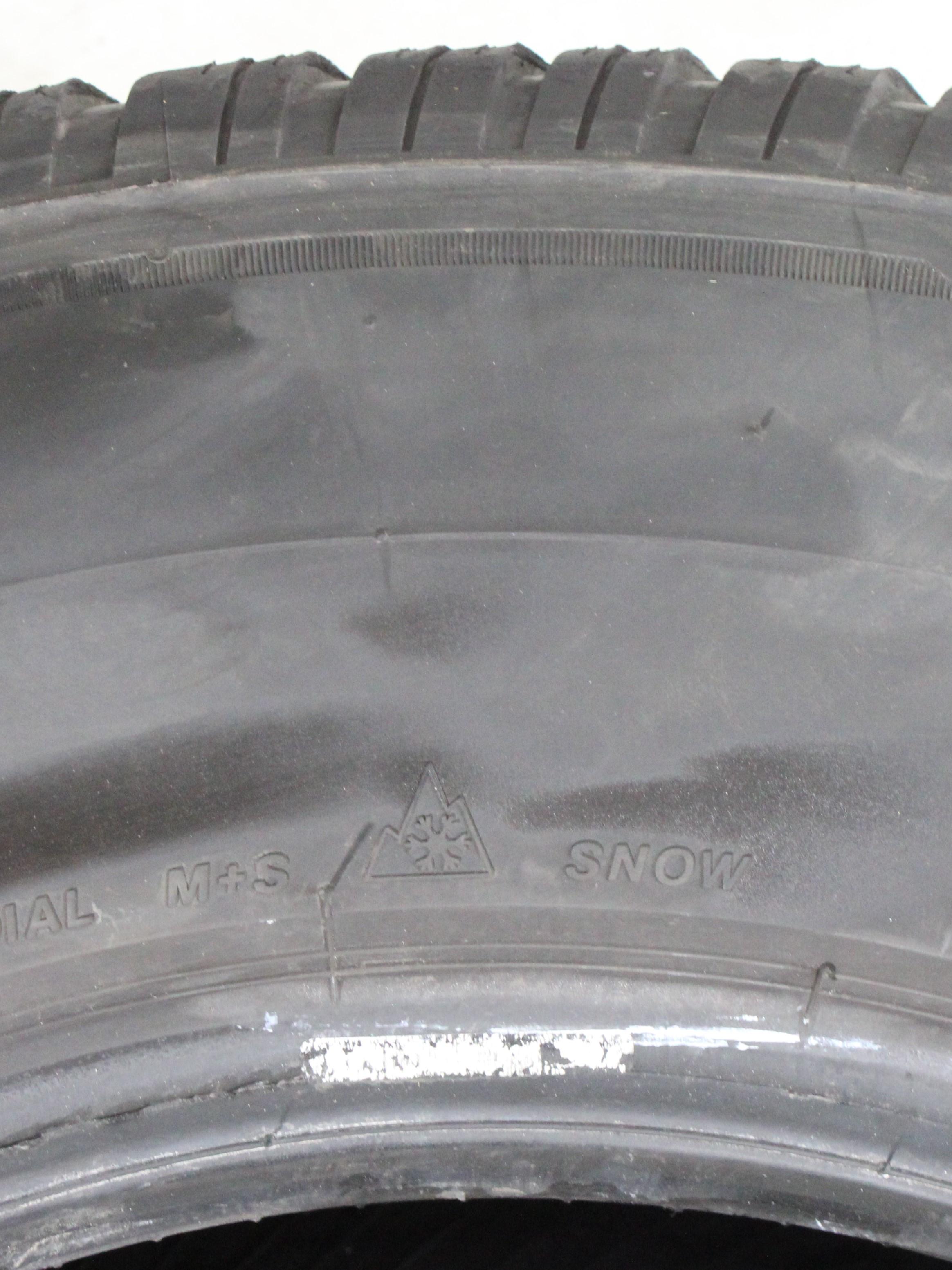 4 x 245/70R16 111T Winterreifen Bridgestone Blizzak LM005 2x5-5,5mm/2x6-6,5mm 2023