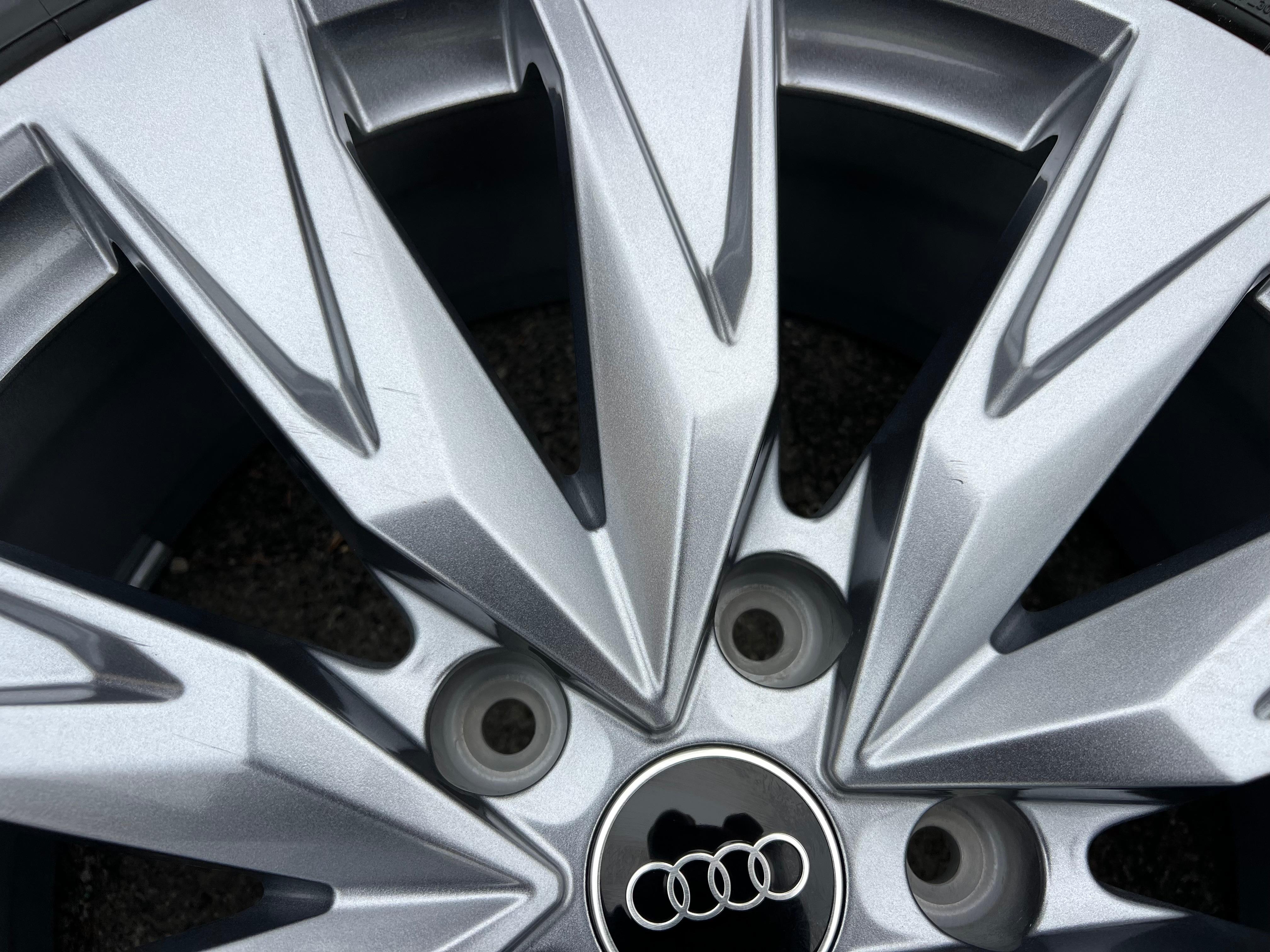 4 CERCHI IN LEGA ORIGINALI DA 20" PER AUDI A6 S6 E-TRON GH5 GHA 85E601025B 85E601025C 2024