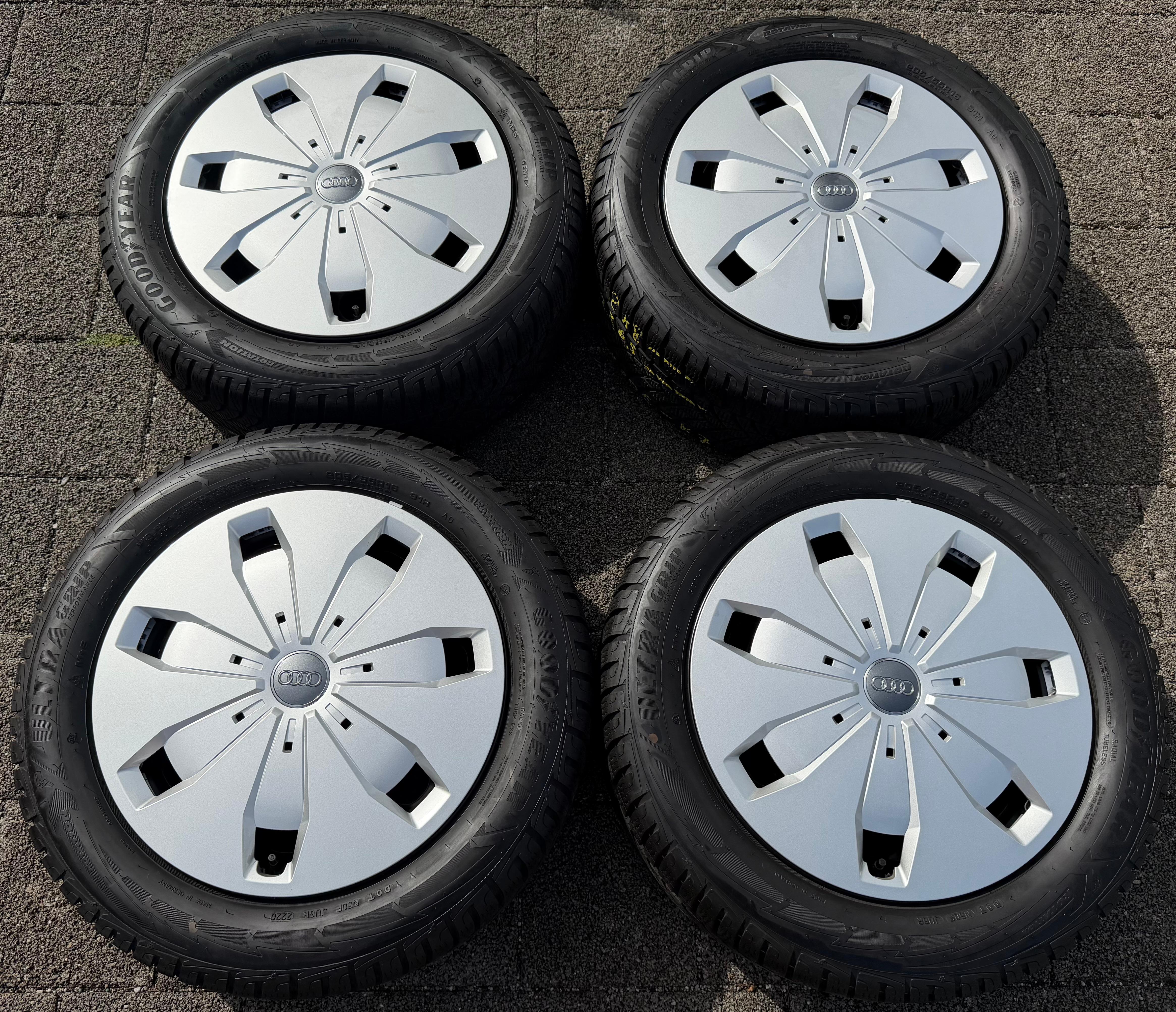 4 Winterräder Audi A3 8V Sportback Cabrio  205/55R16 91H Goodyear 8V0601027A