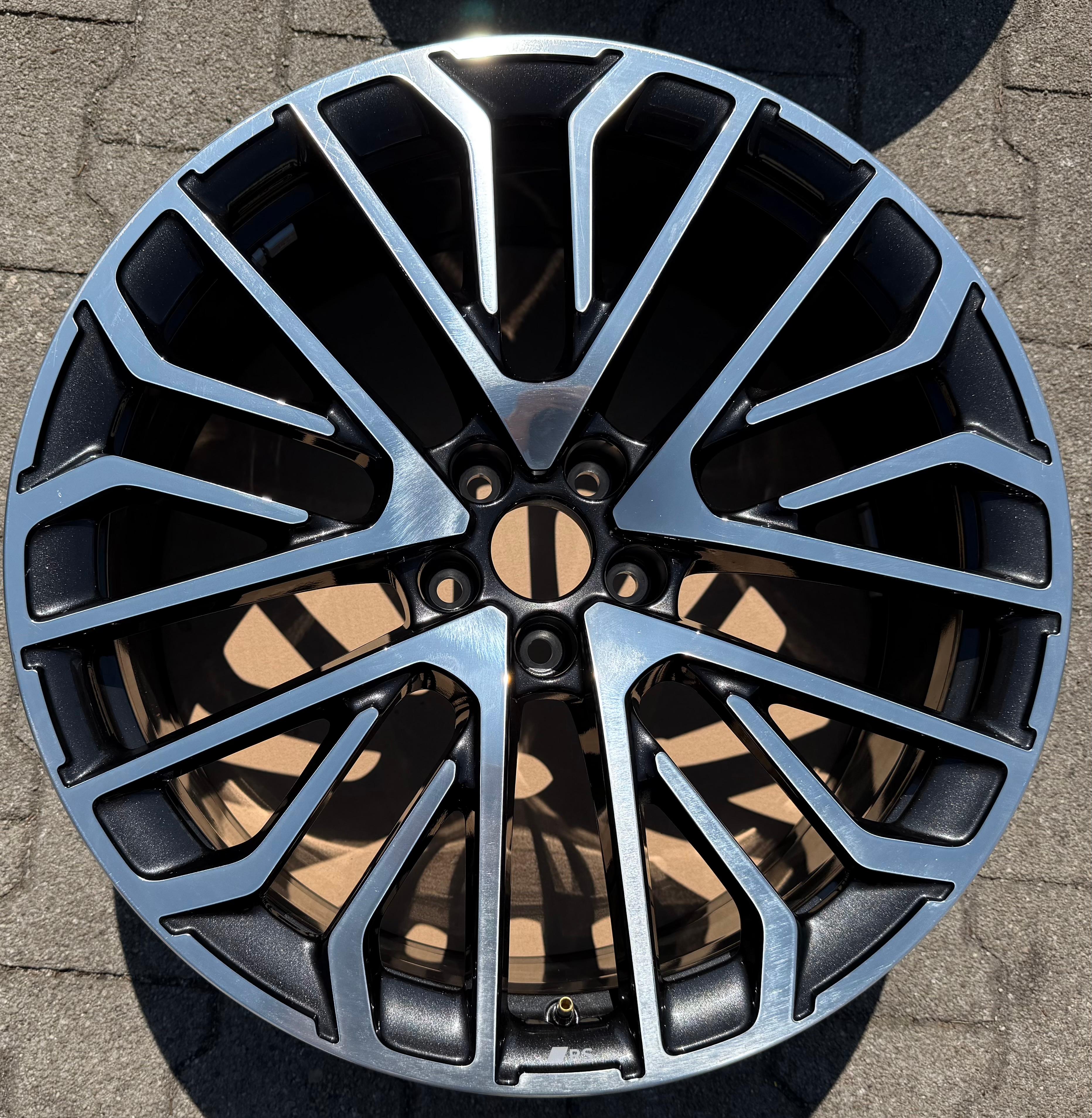 1 cerchio in lega originale da 21" per Audi Q5, colore Gun Gub, codice 8MA601025L, 8,5x21 ET34, spedizione gratuita