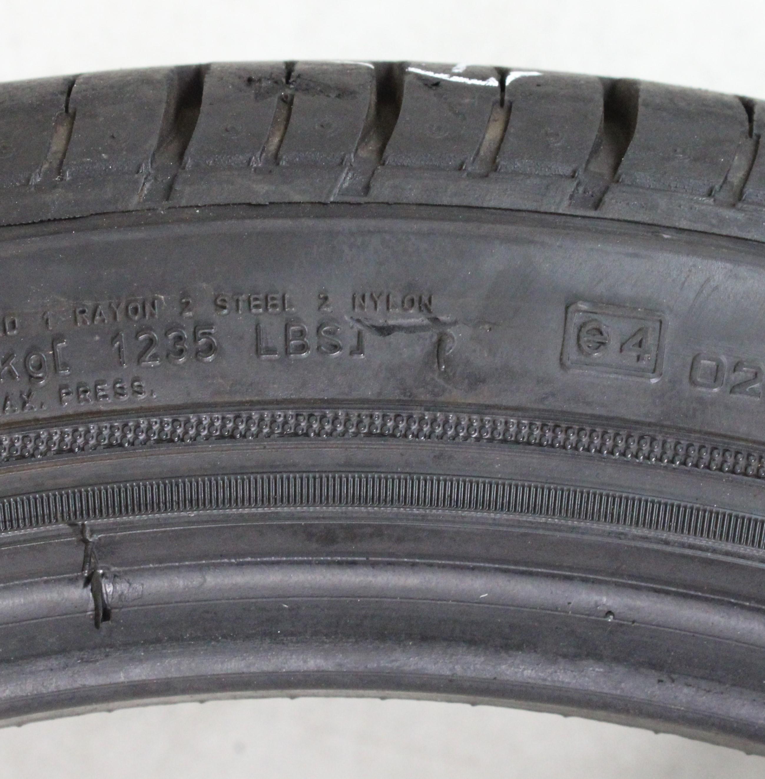 1 x 225/40R18 88Y zomerband Pirelli Pzero Rosso N4 6 mm 2013