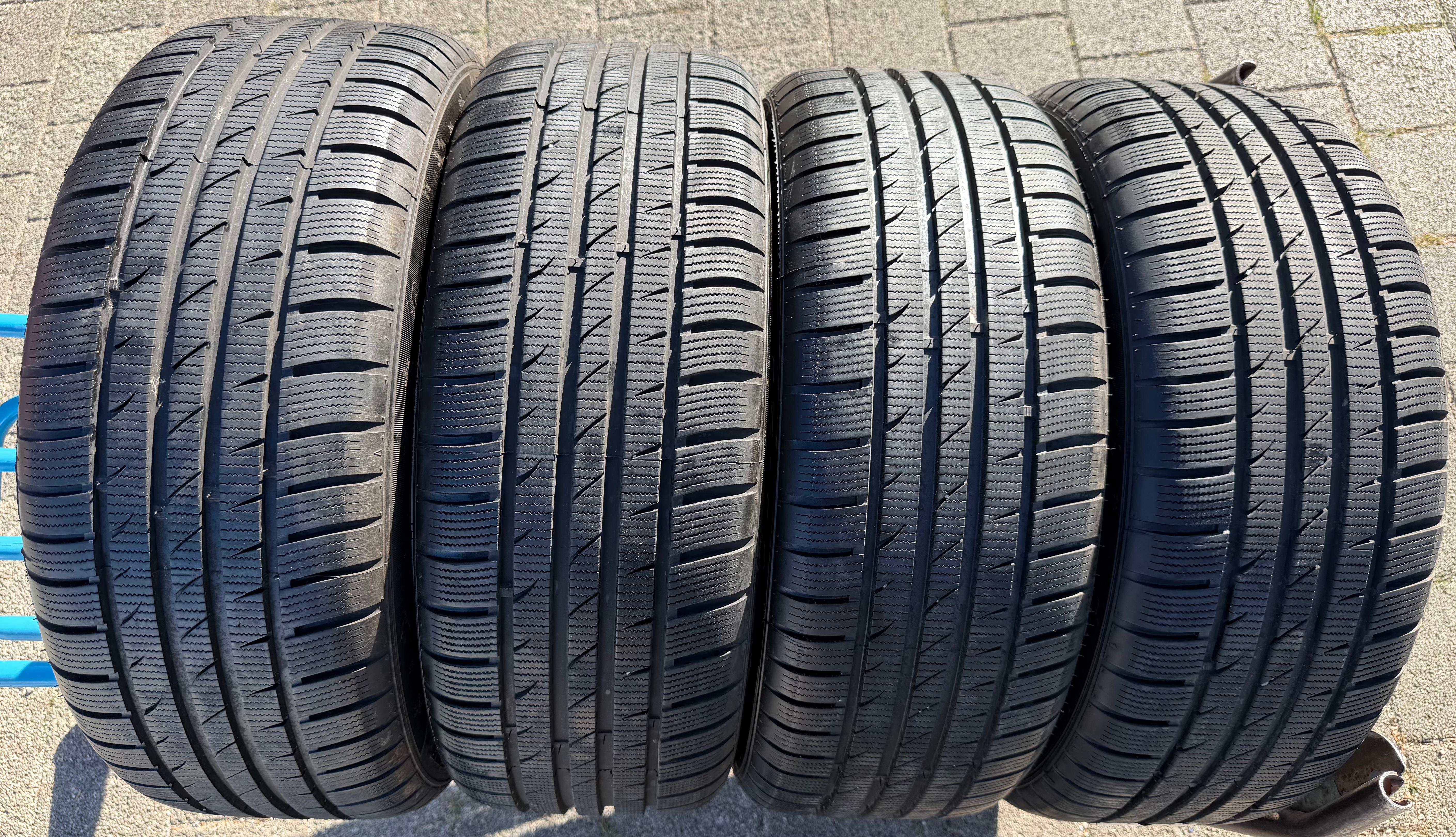 4 Original 17" Alu Winterräder Mercedes C-Klasse W205 A2054018000 225/50R17 98V