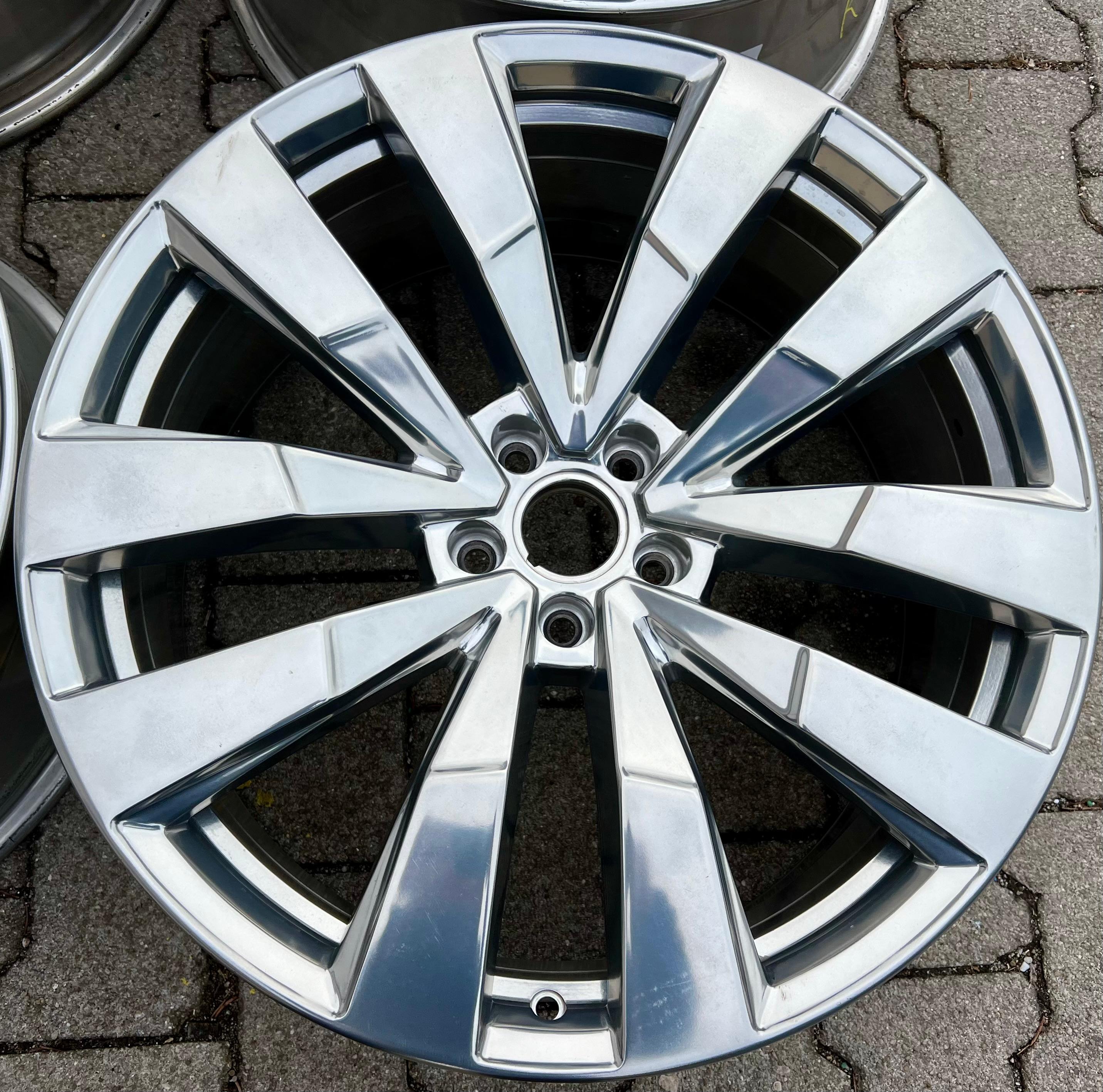 4 ORIGINAL 21" ALUFELGEN VW ATLAS CA1 VW TOUAREG III CR 9x21 ET34 FREIHAUS