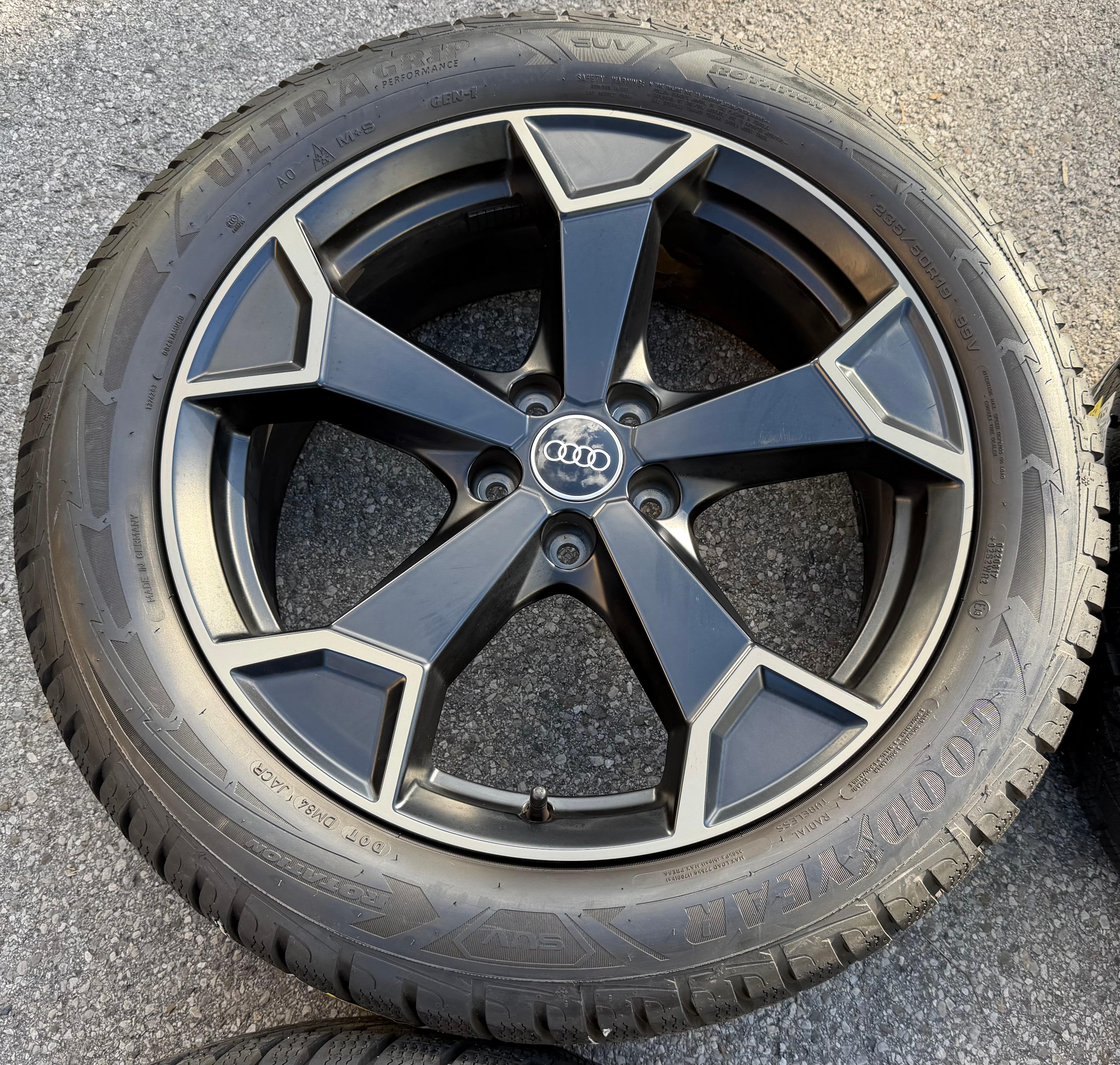 4 LLANTAS DE ALEACIÓN ORIGINALES DE INVIERNO DE 19" PARA AUDI Q3 F3B 83A 83A071499 235/50R19 99V ENVÍO GRATUITO