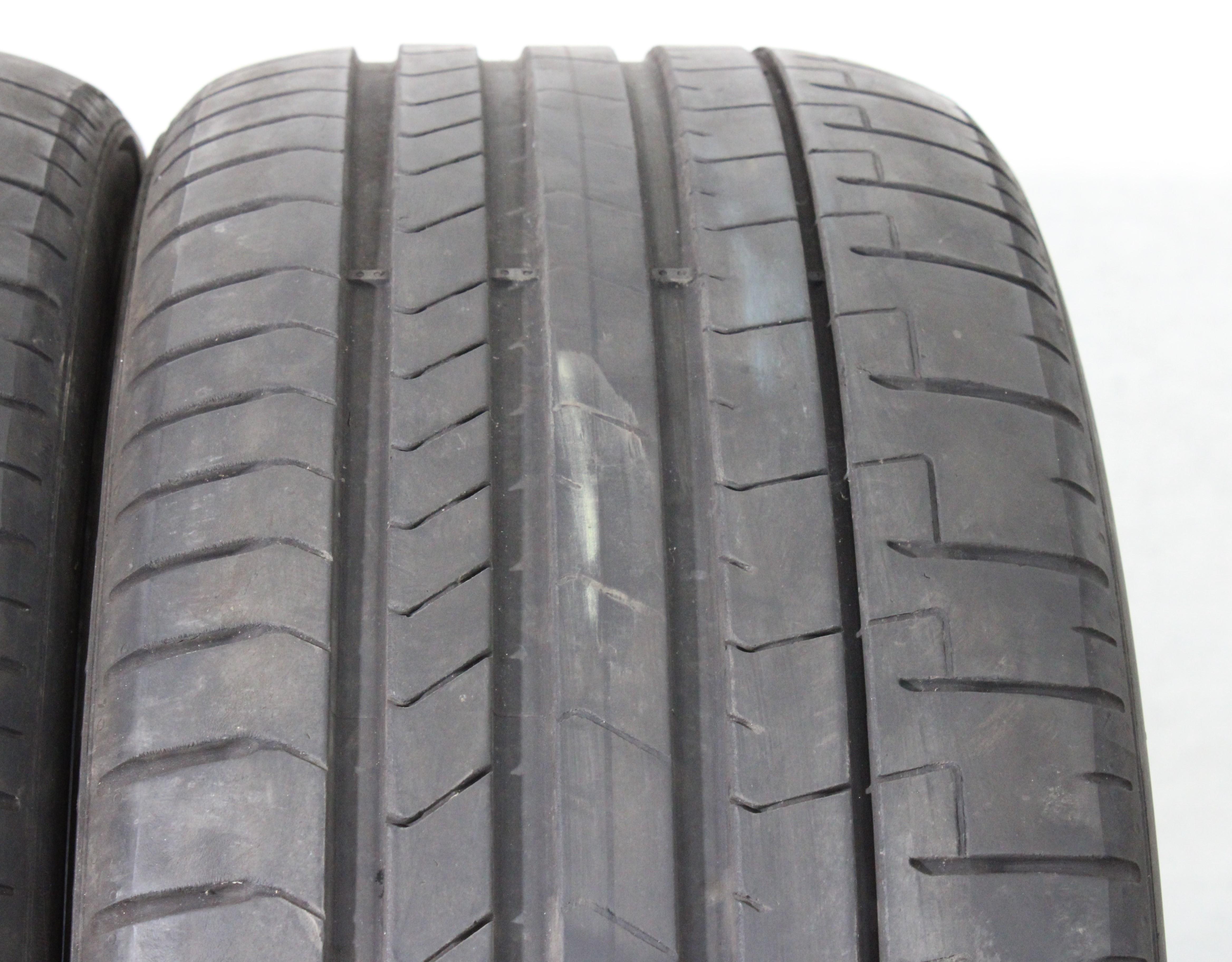 2 x 245/45R19 102Y Sommerreifen Pirelli Pzero PZ4 MO* 4,5-5mm 2024 XL