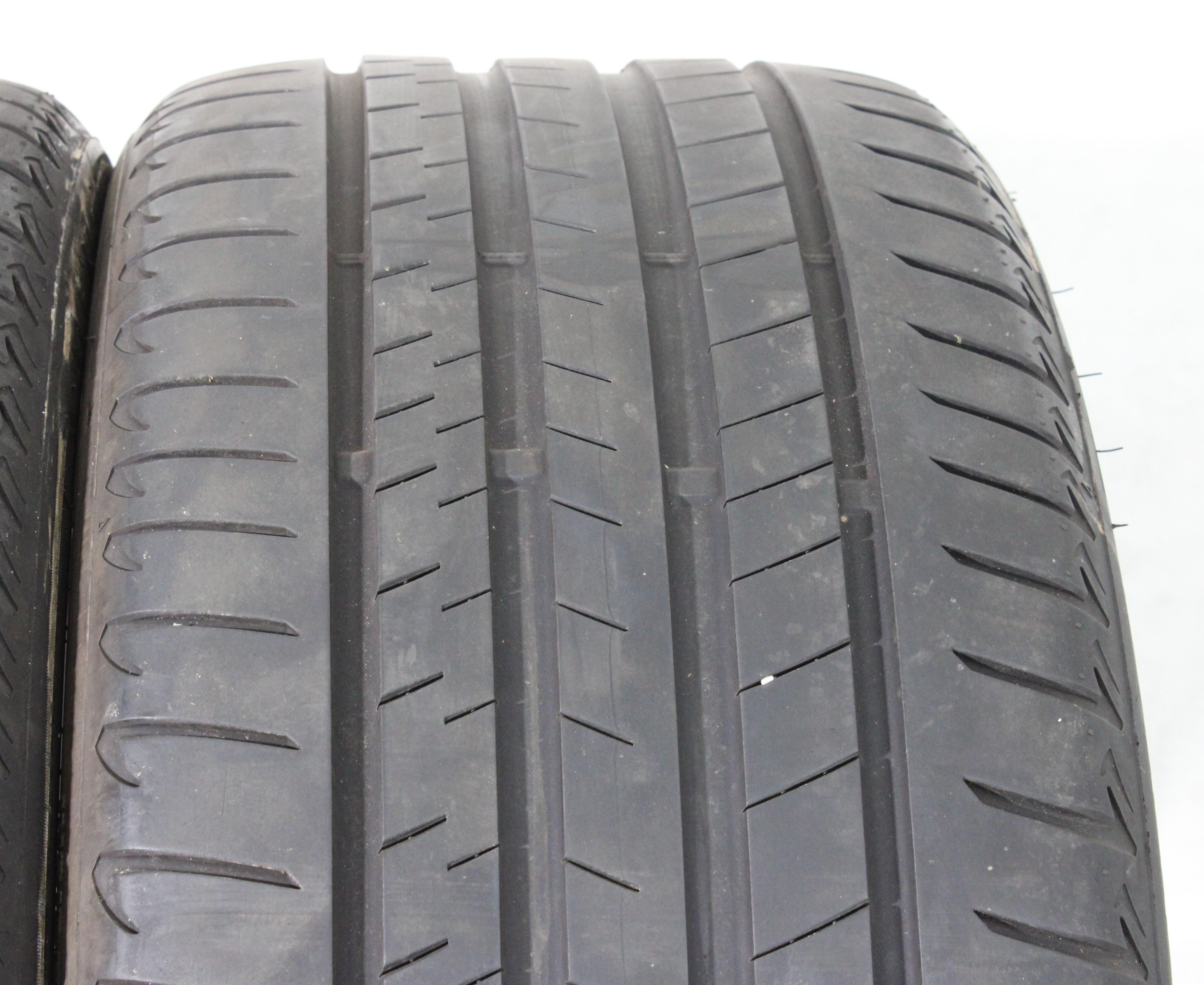 2 x 275/35R21 103Y Sommerreifen Bridgestone Alenza 001* Runflat in der Mitte 4-4,5mm und auf den Schultern 5-5,5mm. 2021