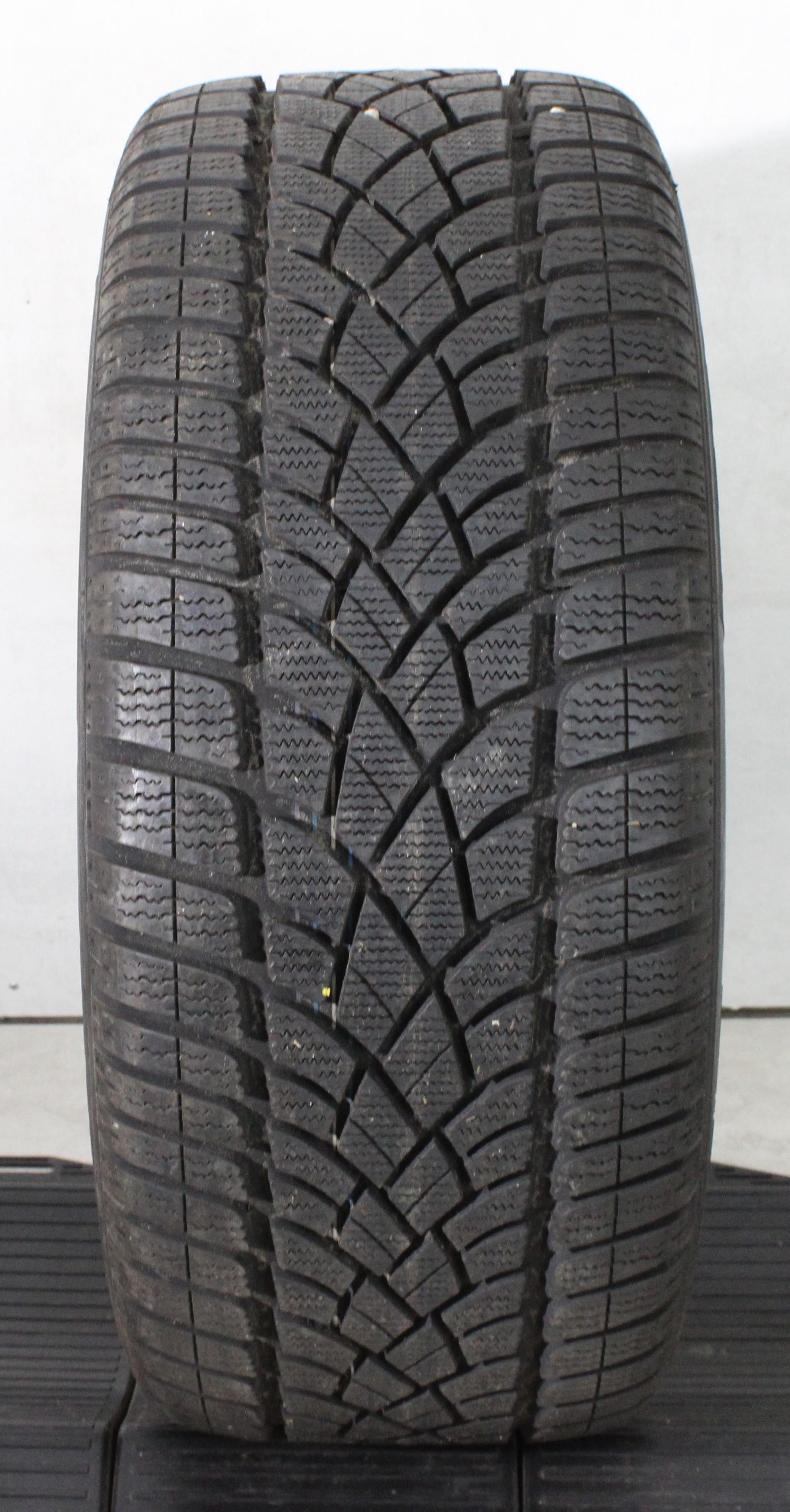1 x 255/40R18 99V Winterreifen Dunlop Winter Sport 3D 7,5mm 2014