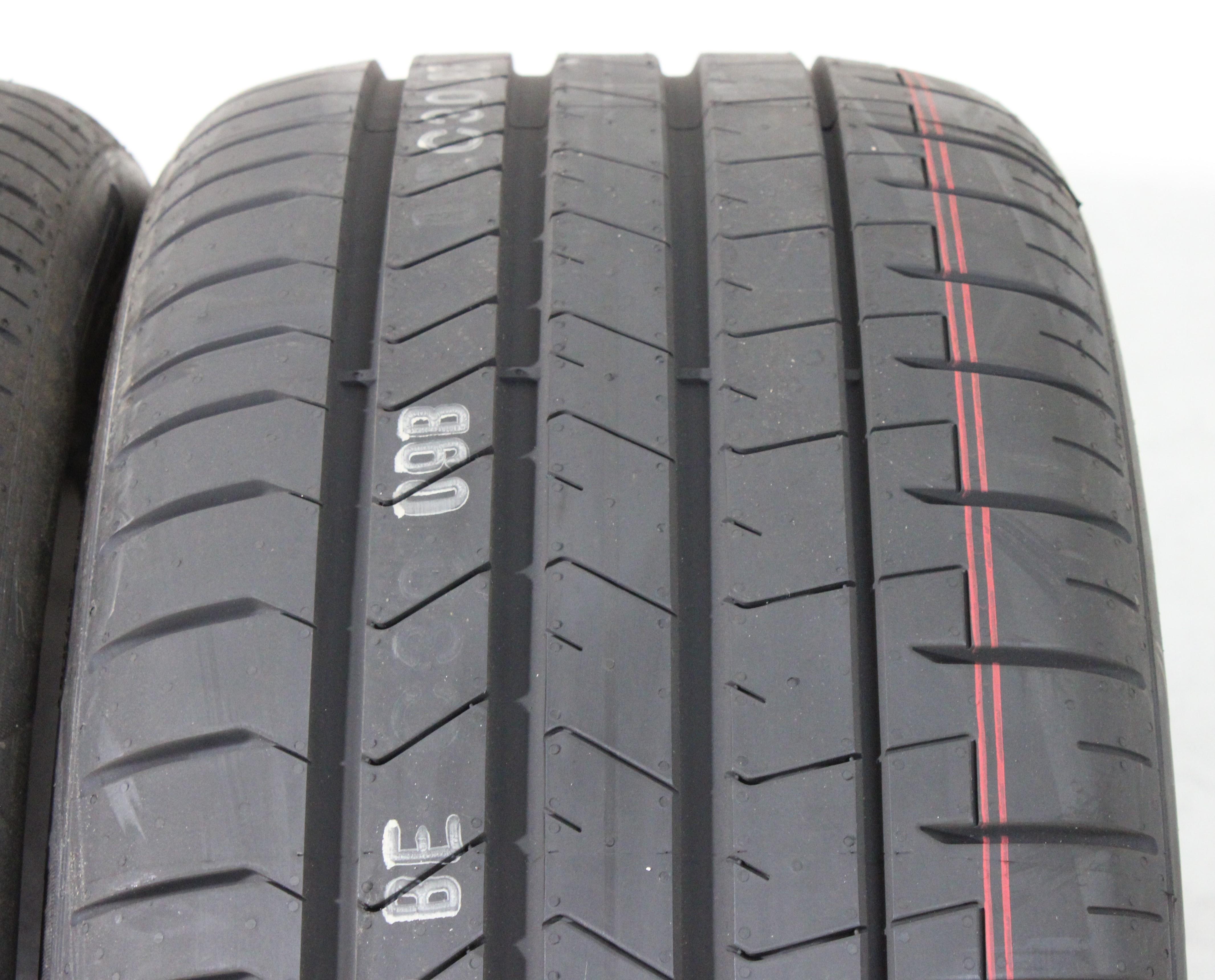 2 x 275/40R20 106W Sommerreifen Pirelli Pzero PZ4 Volles Profil 2019 * NEU