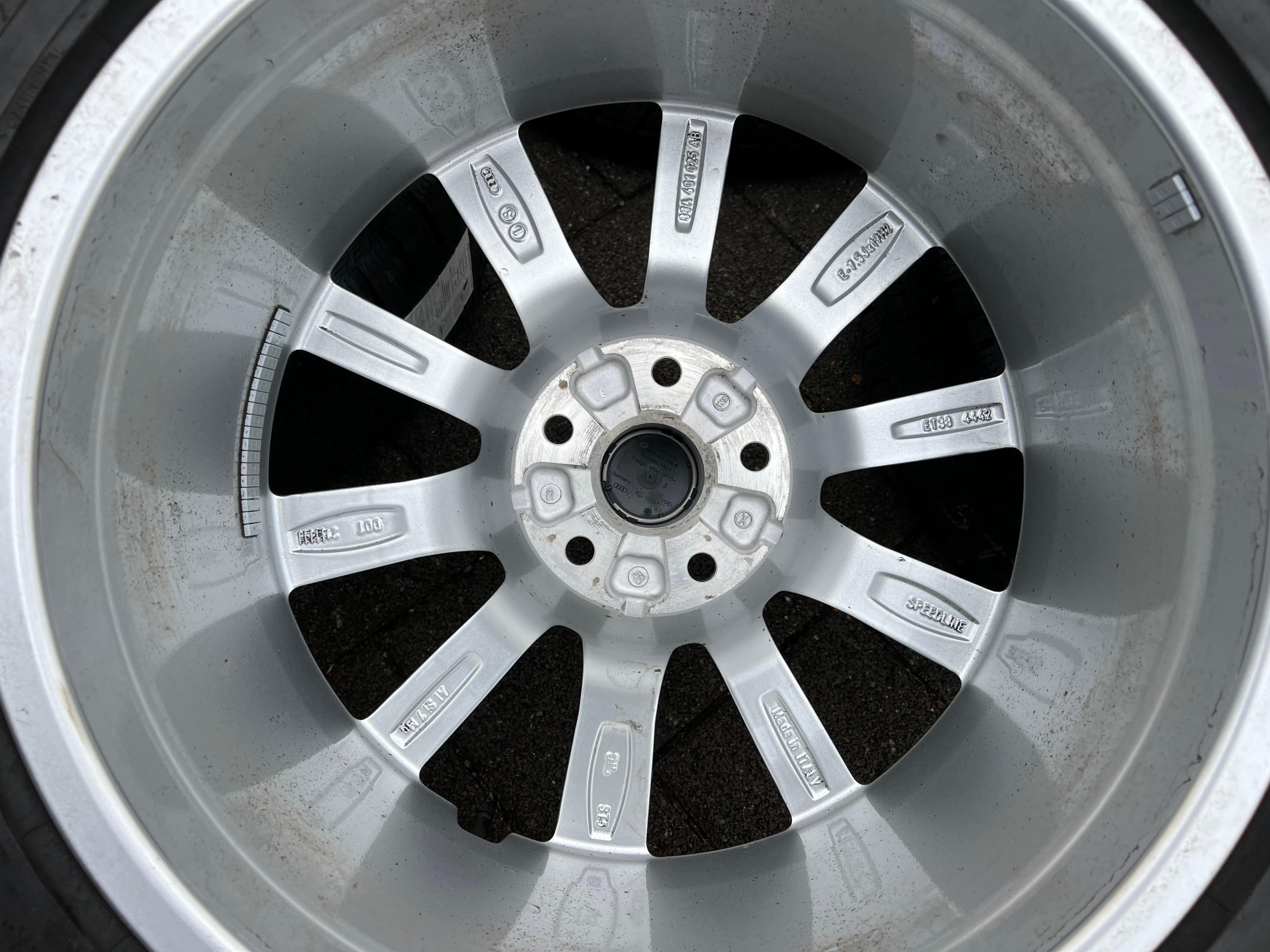 4 ORIGINAL 19" ALU WINTERRÄDER AUDI RSQ3 F3 83A601025BE 225/50R19 100V 2021 FREIHAUS