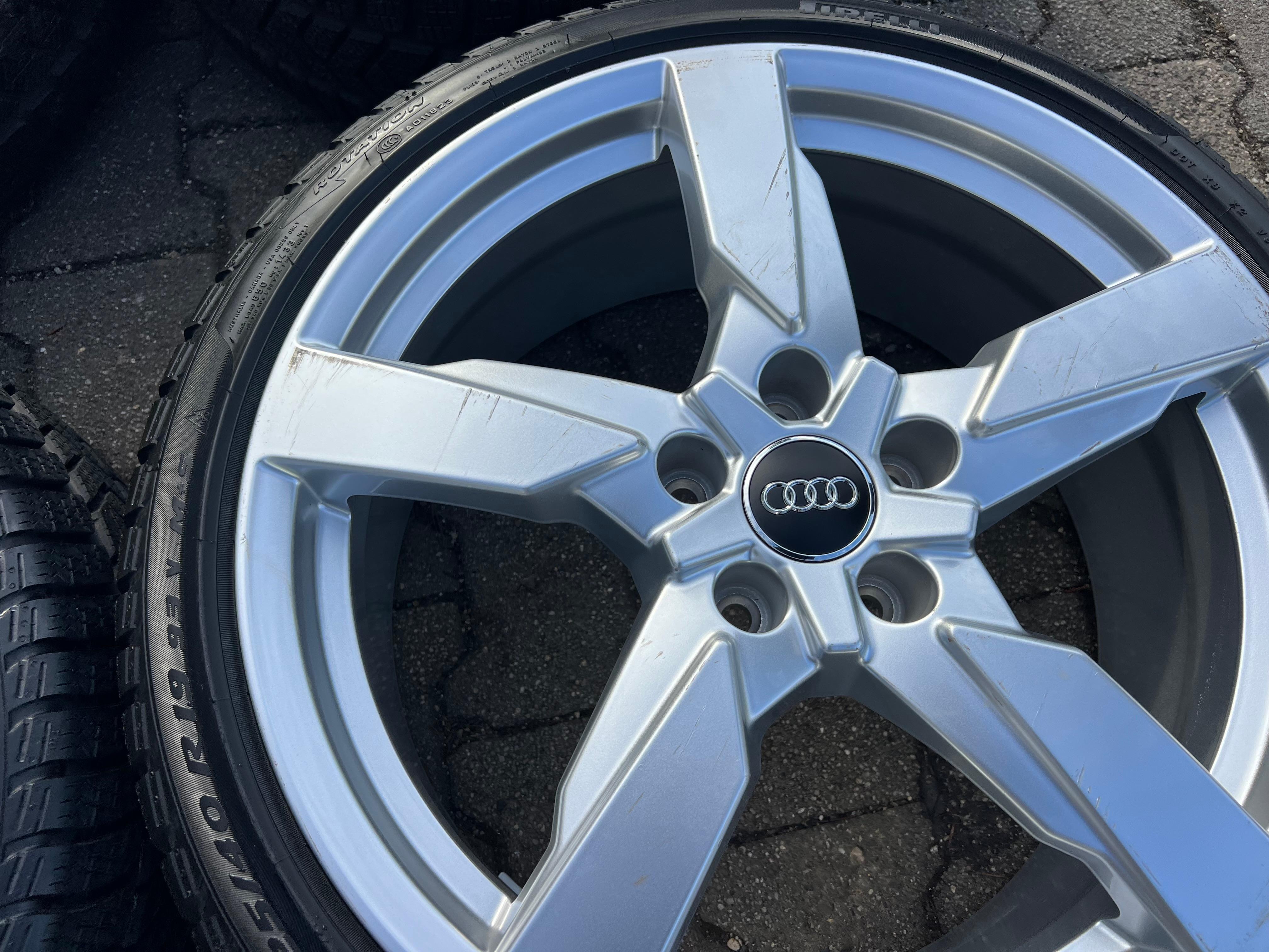 4 ORIGINAL 19" ALU WINTERRÄDER AUDI TT TTS 8S 8S0601025AG 225/40R19 93V PIRELLI