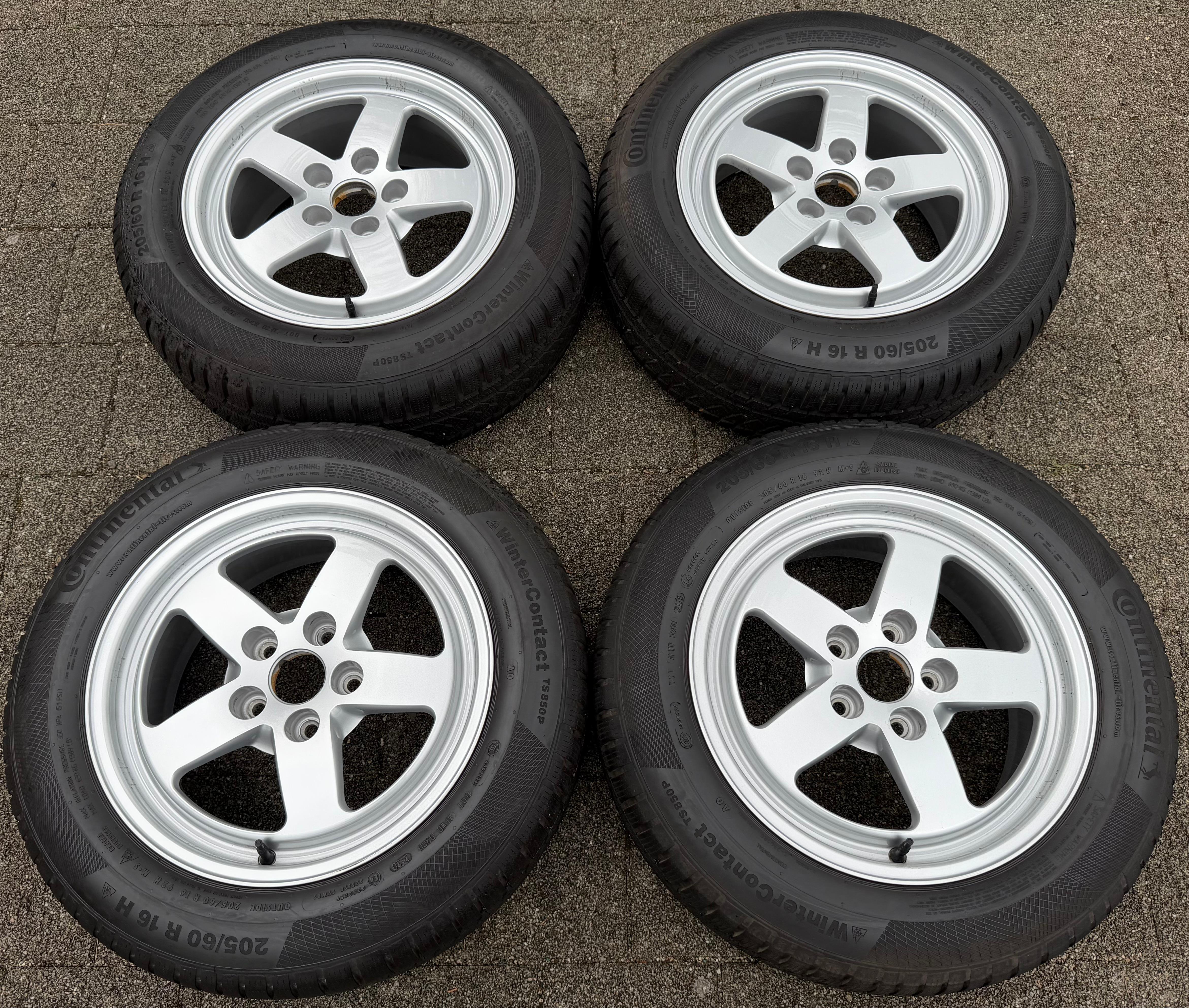 4 ruedas de aleación originales de invierno para Audi A4 B9 8W 205/60R16 92H 8W0601025 Continental