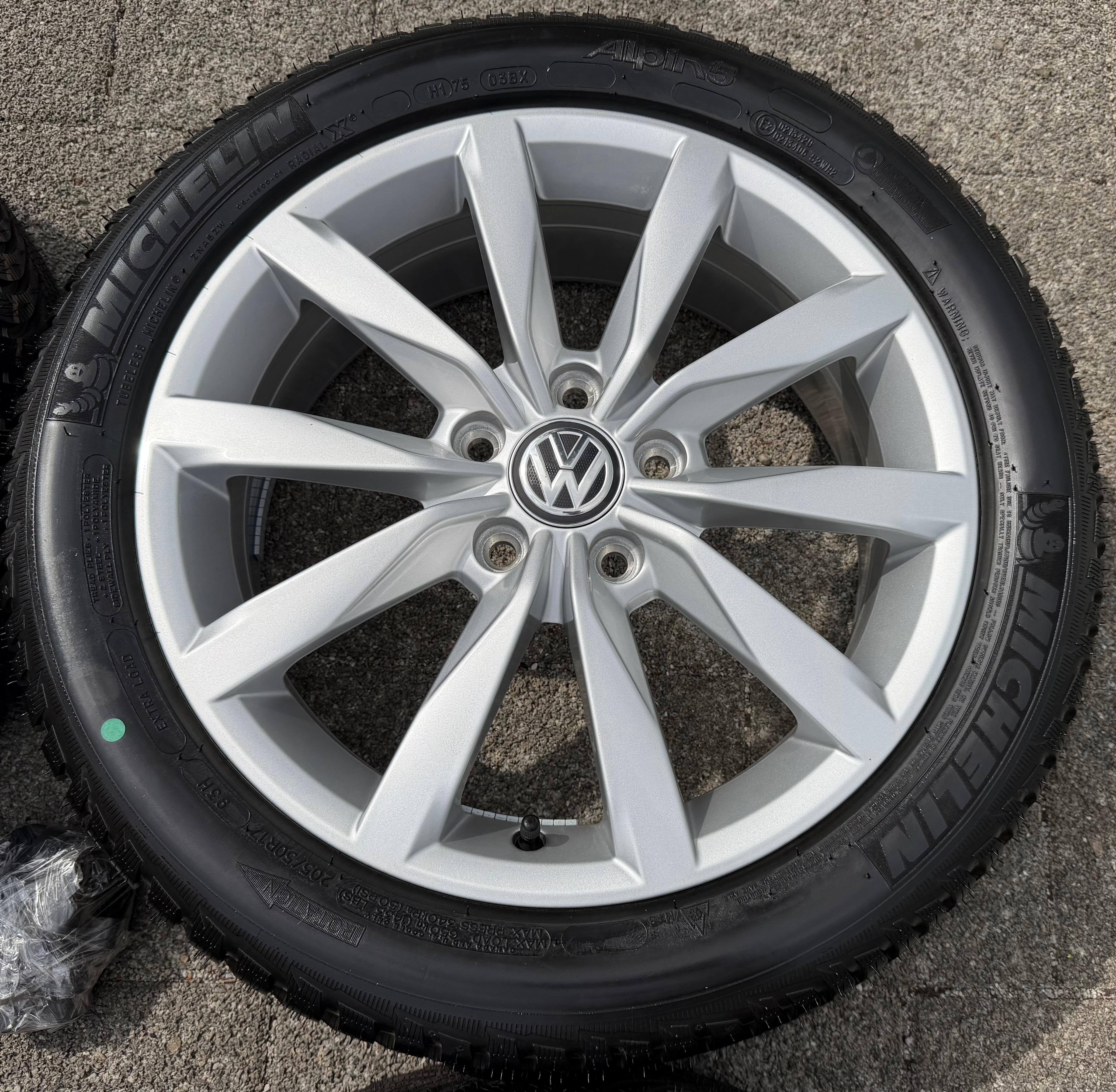 4 Original 17" Alu Winterräder VW Golf VII 7 AU 5G0601025K 205/50R17 93H Michelin