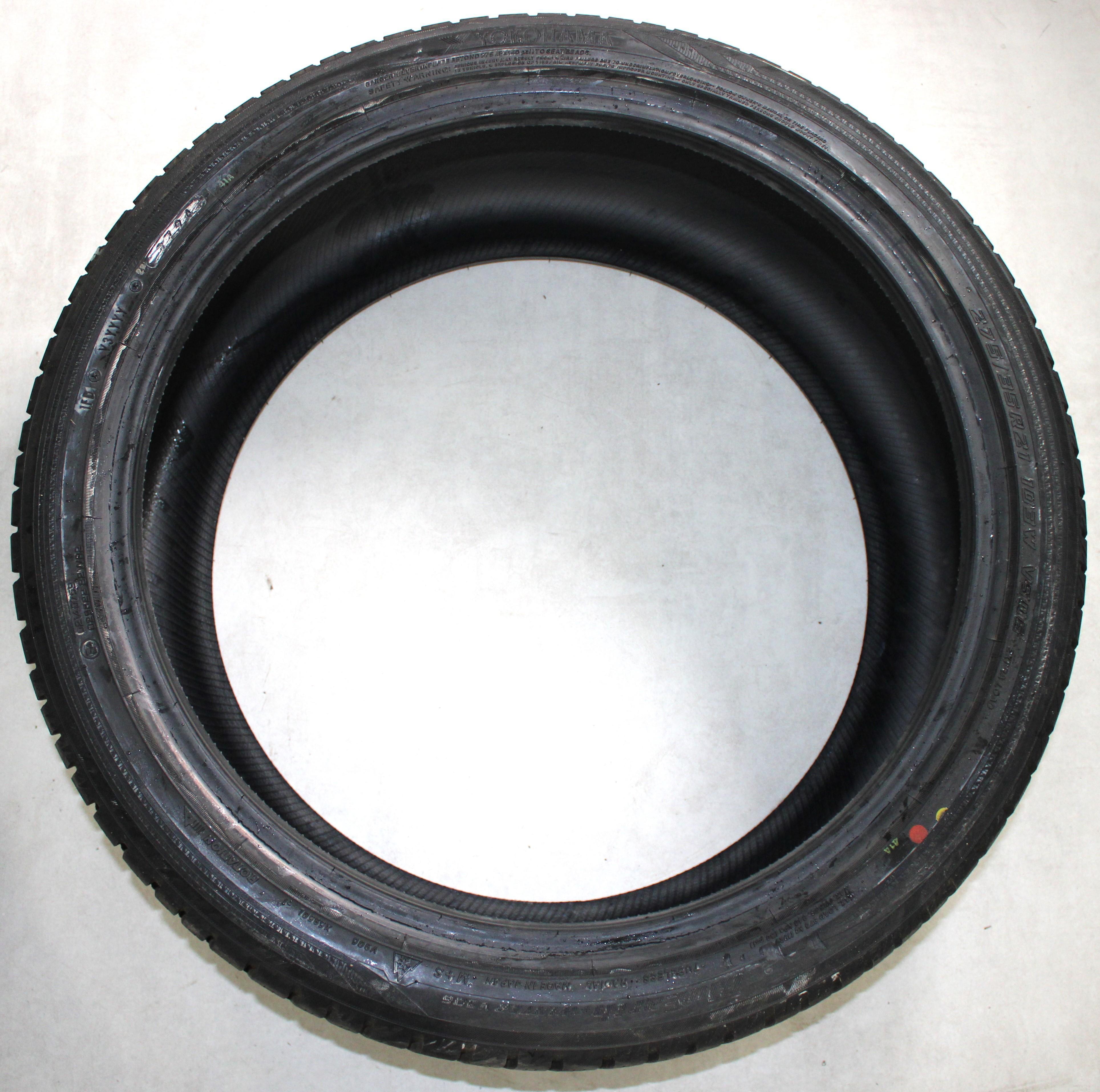 4 x 275/35R21 103W Neumáticos de invierno Yokohama BluEarth Winter V906 7,5 mm 2024 XL