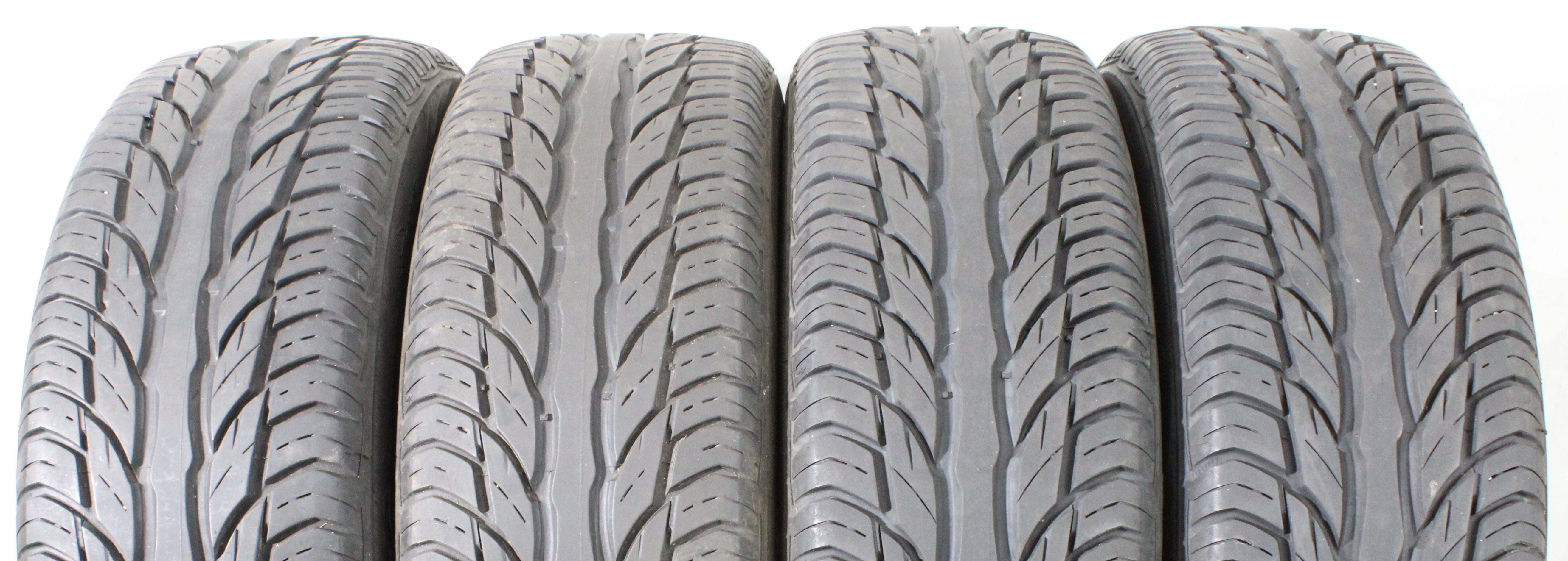 4 x 215/60R17 96H Winterreifen Uniroyal Rain Expert SUV 2x5,5-6mm/2x6,5-7mm 2013