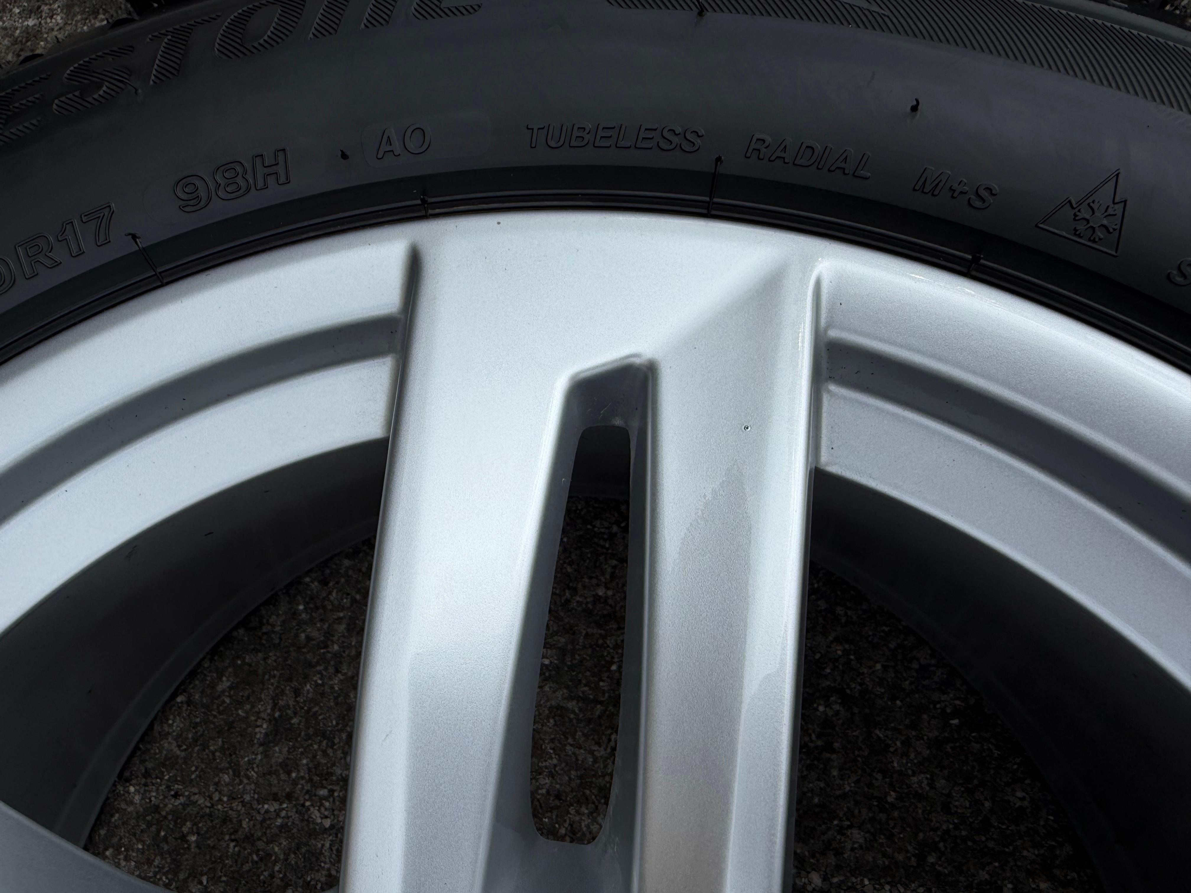 4 originele 17" aluminium winterwielen Audi A4 B9 8W 8W0601025P 225/50R17 98H Bridgestone