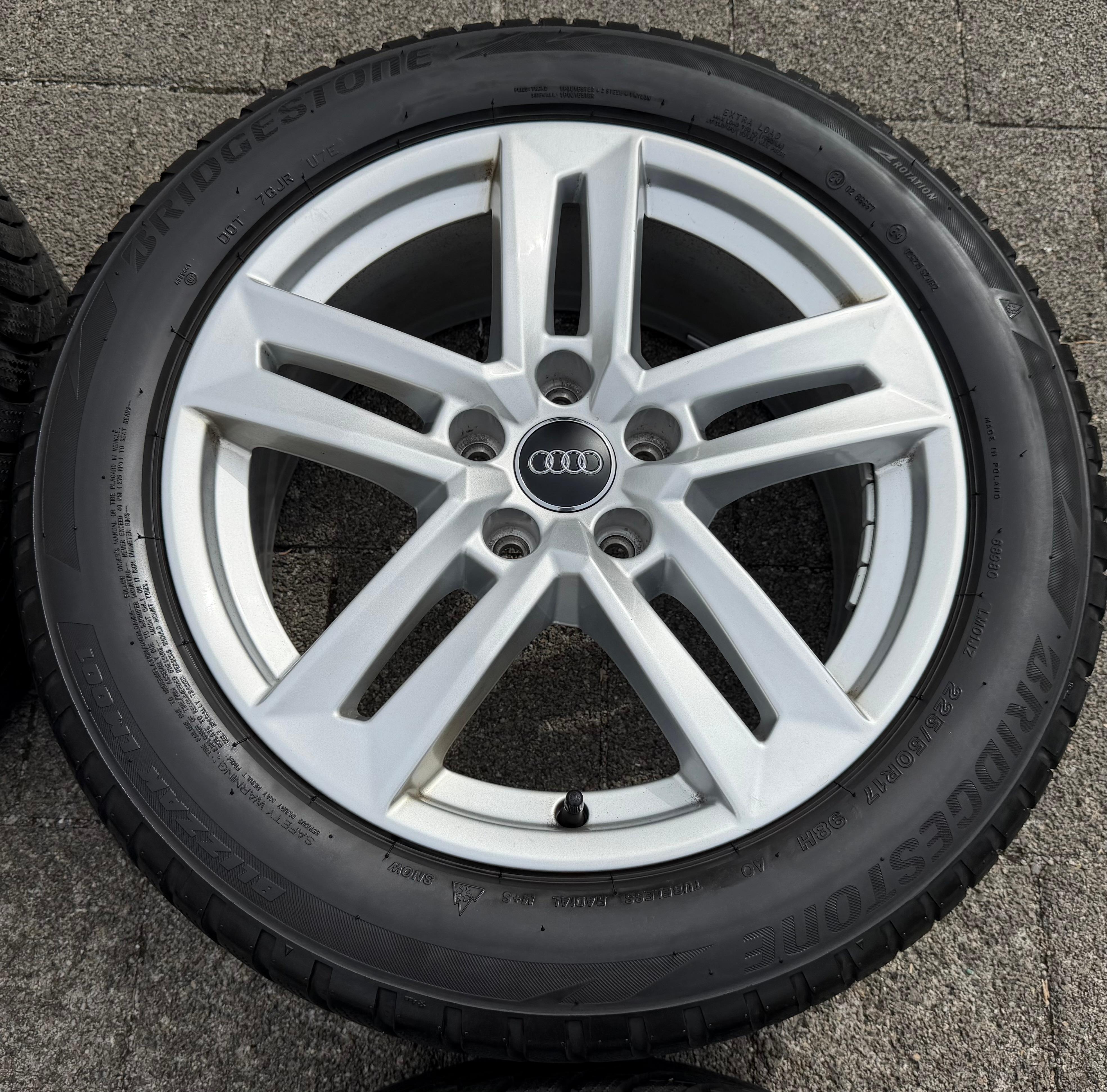 4 cerchi in lega originali da 17" Audi A4 8W B9 8W0601025P 7x17 ET42