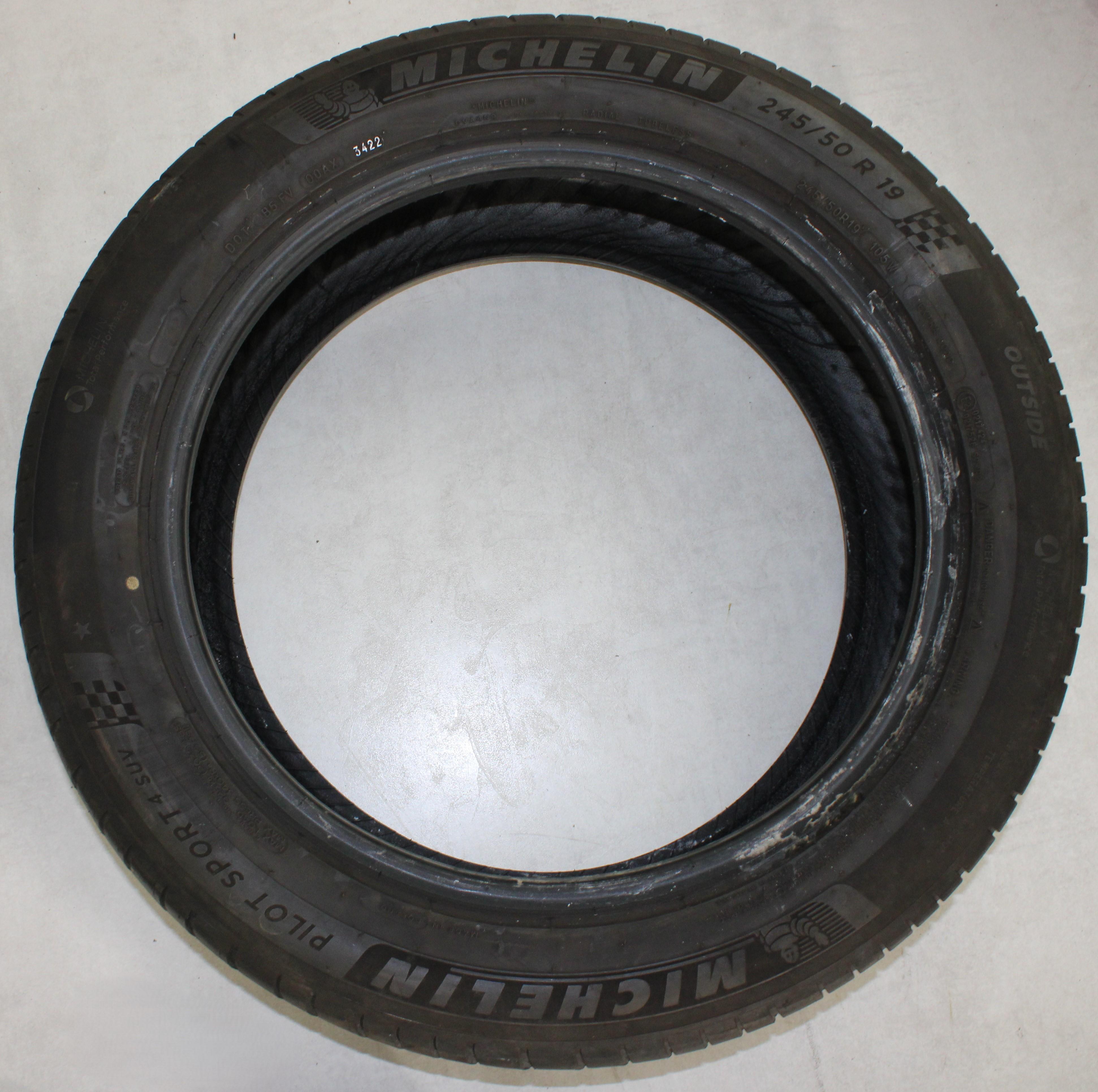 2 neumáticos de verano Michelin Pilot Sport 4 SUV 245/50R19 105W, 5-5,5 mm, 2022 *