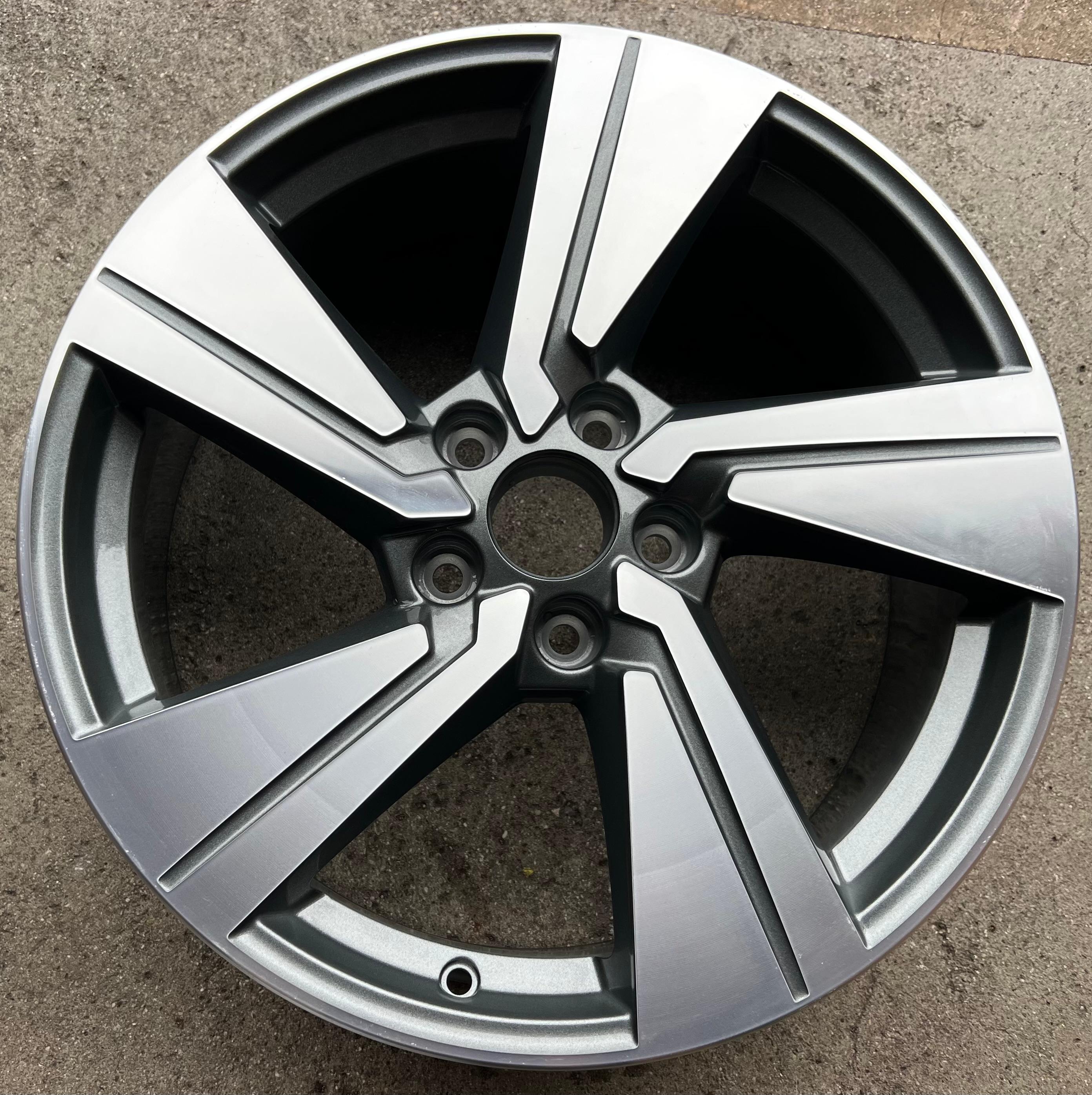 1 X ORIGINAL 18" ALUFELGE FELGE AUDI Q2 GA GAB 81A601025G 7x18 ET45 FREIHAUS