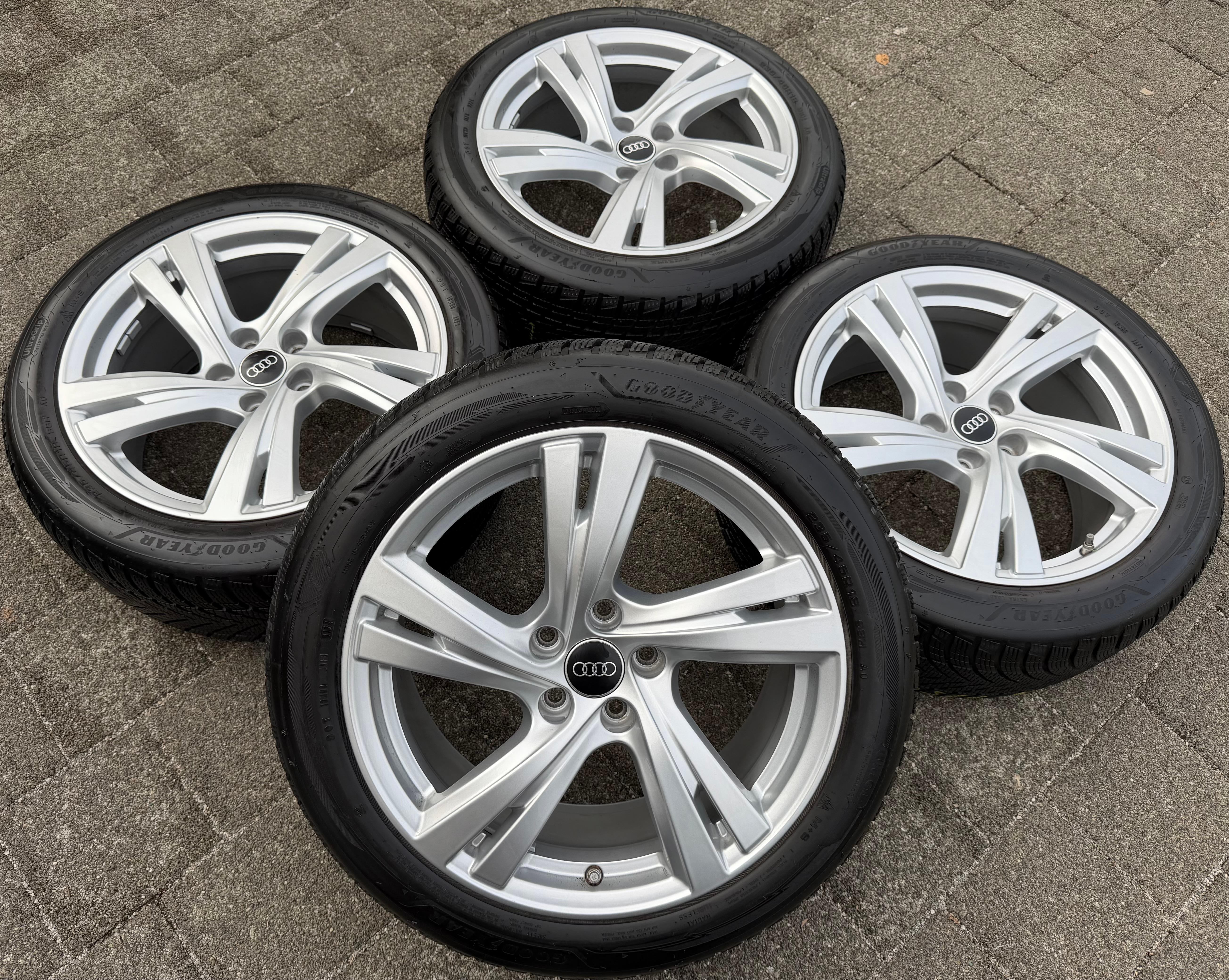 4 ORIGINAL 18" ALU WINTERRÄDER AUDI A5 S5 FU2 B10 8B3601025C 235/45R18 98H 2024