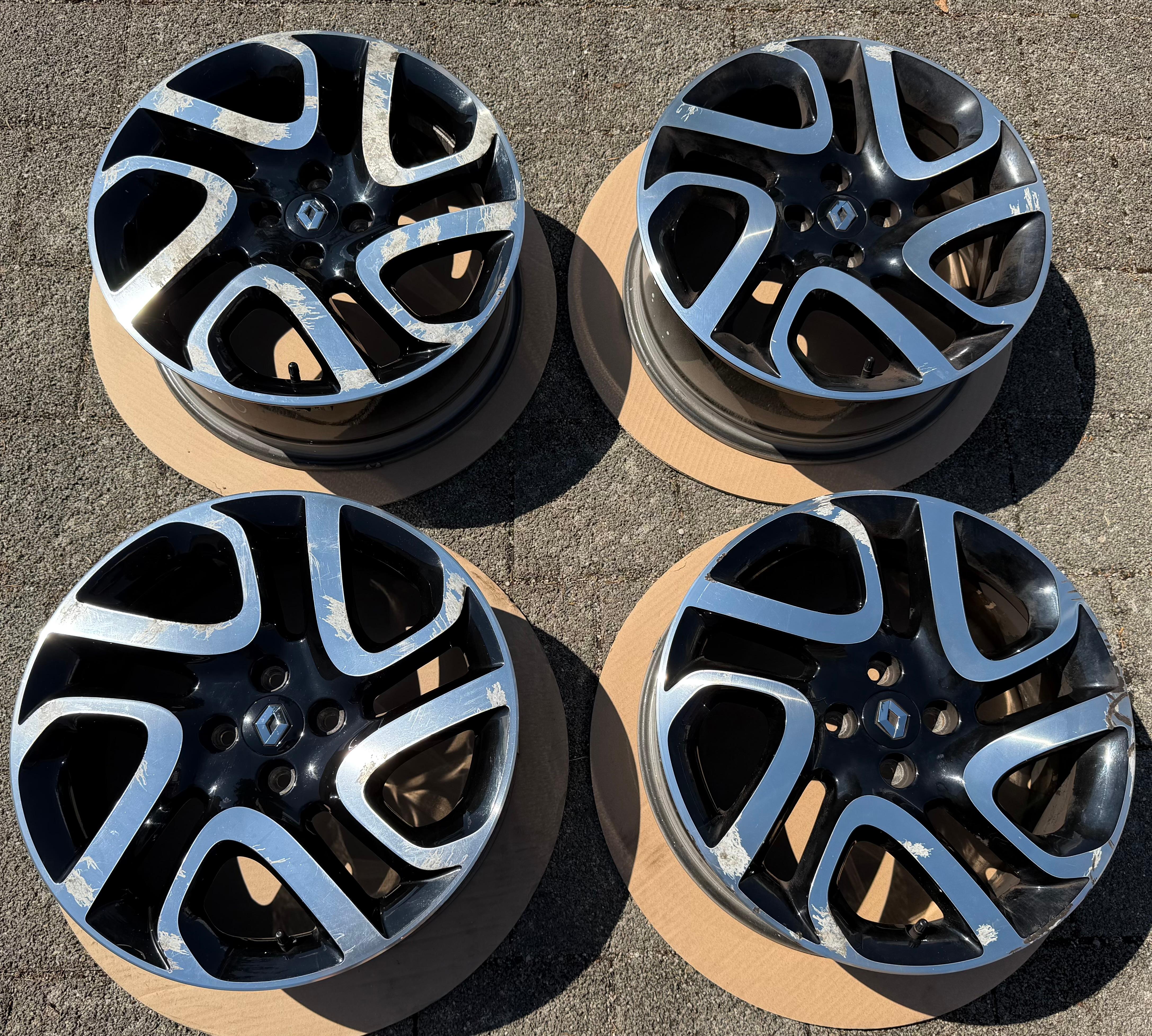 4 CERCHI IN LEGA DA 17" ORIGINALI PER RENAULT CAPTUR I 403005727R 6,5x17 ET40 RDKS